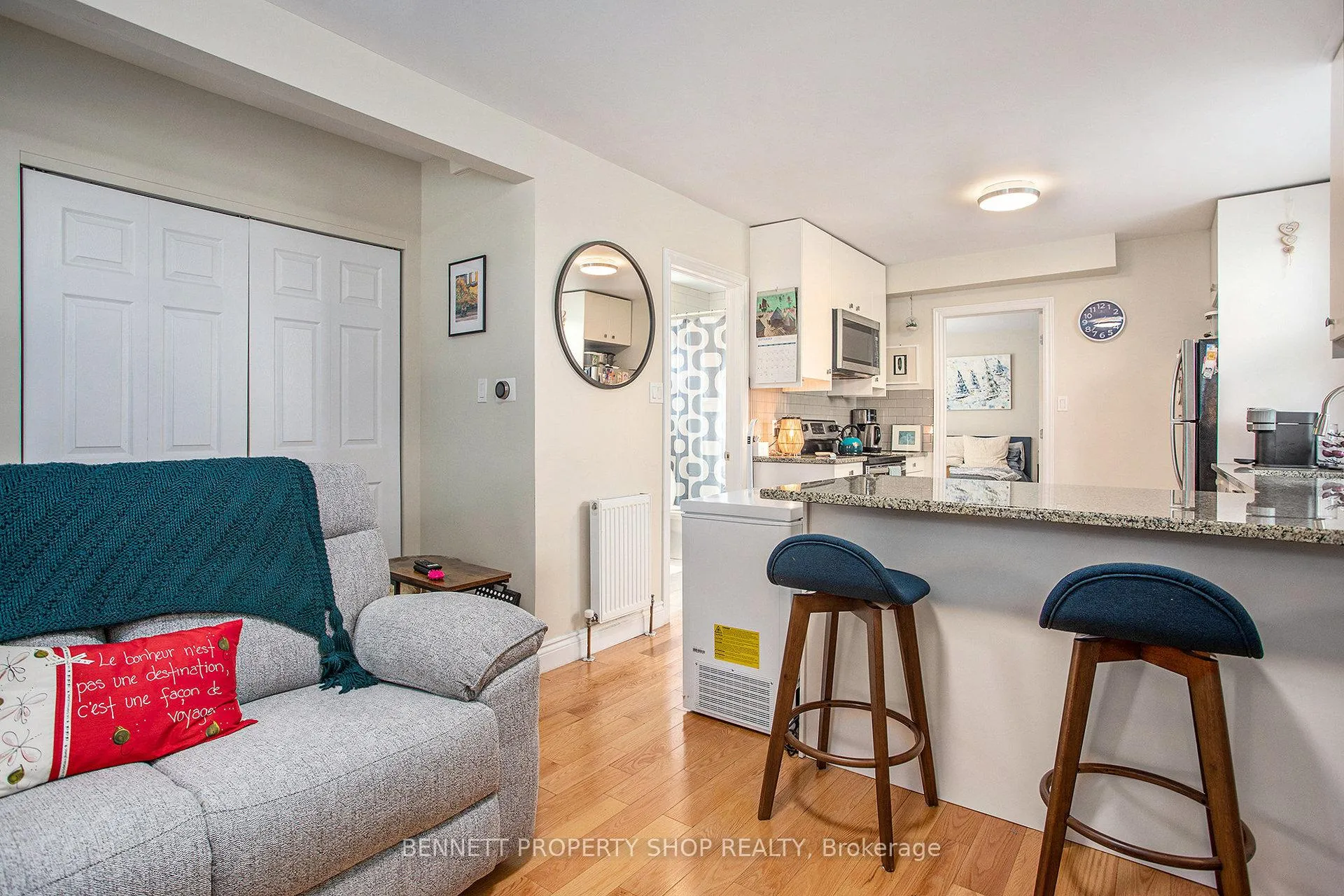Photo 14 of 53 Laval Street, Ottawa, Vanier — HOMEH
