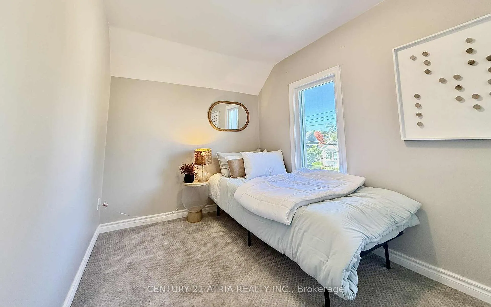 Photo 13 of 59 Park Street, Barrie, Queen's Park — HOMEH