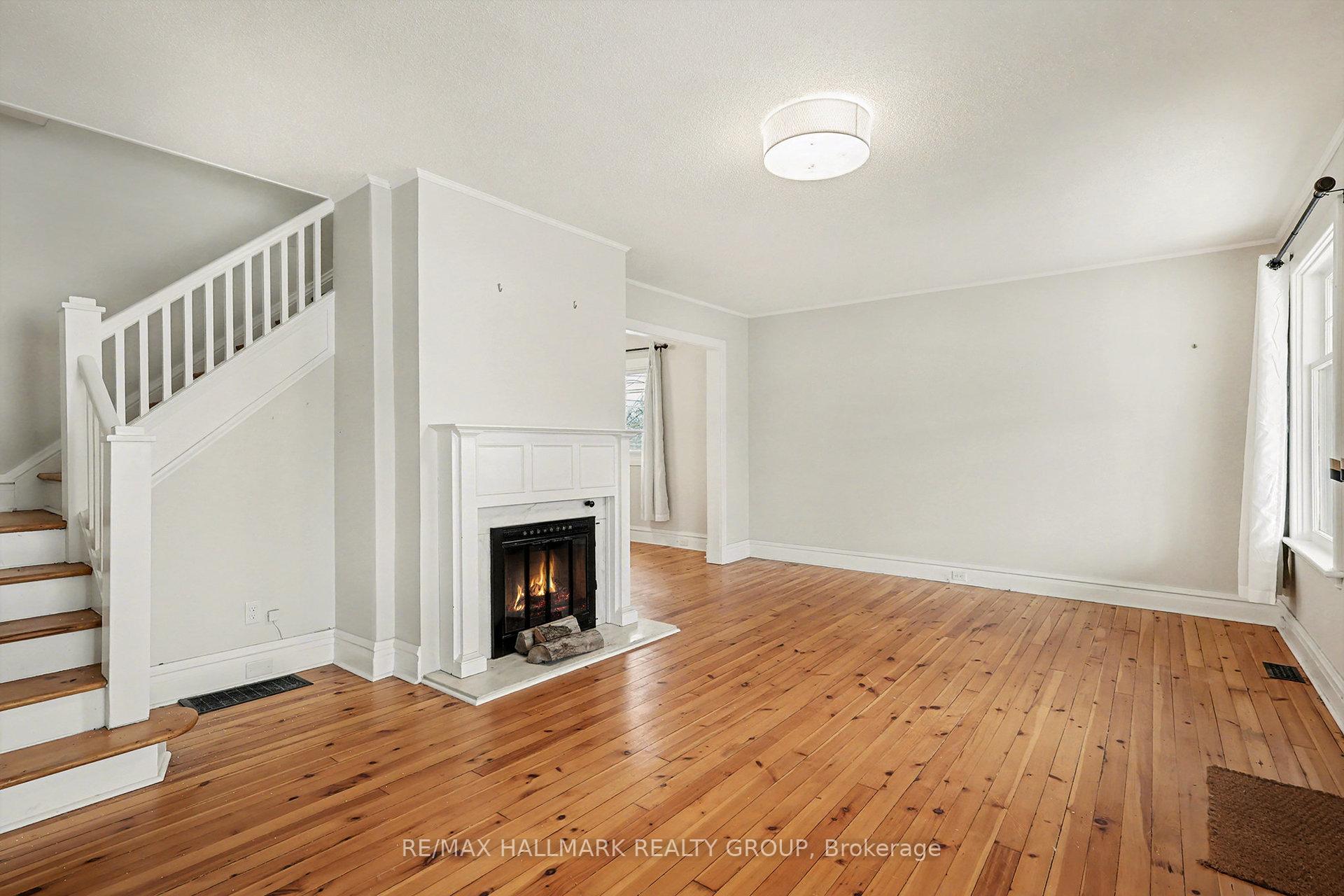 Photo 6 of 8 Carlotta Avenue, Ottawa, Vanier — HOMEH