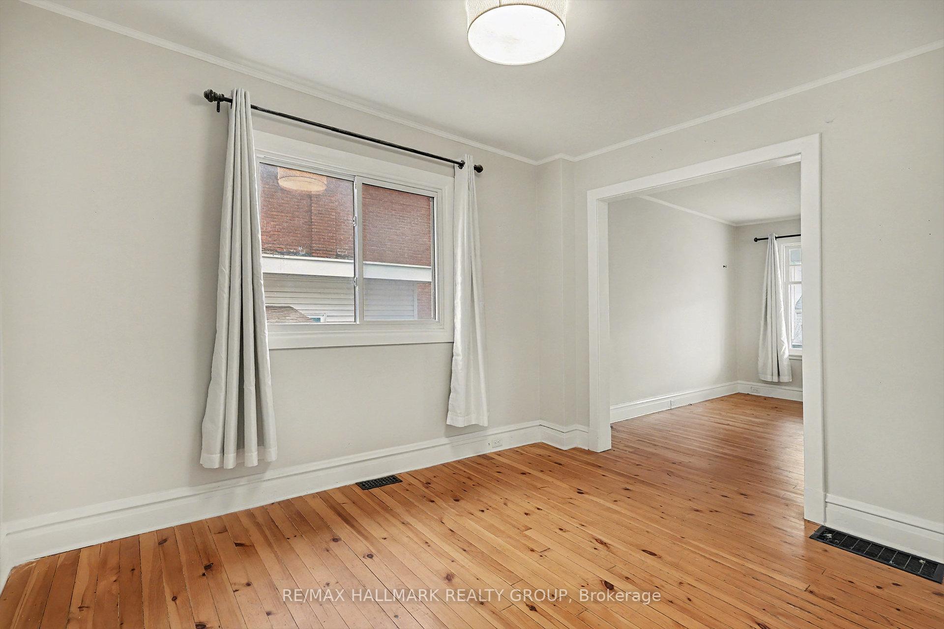 Photo 16 of 8 Carlotta Avenue, Ottawa, Vanier — HOMEH