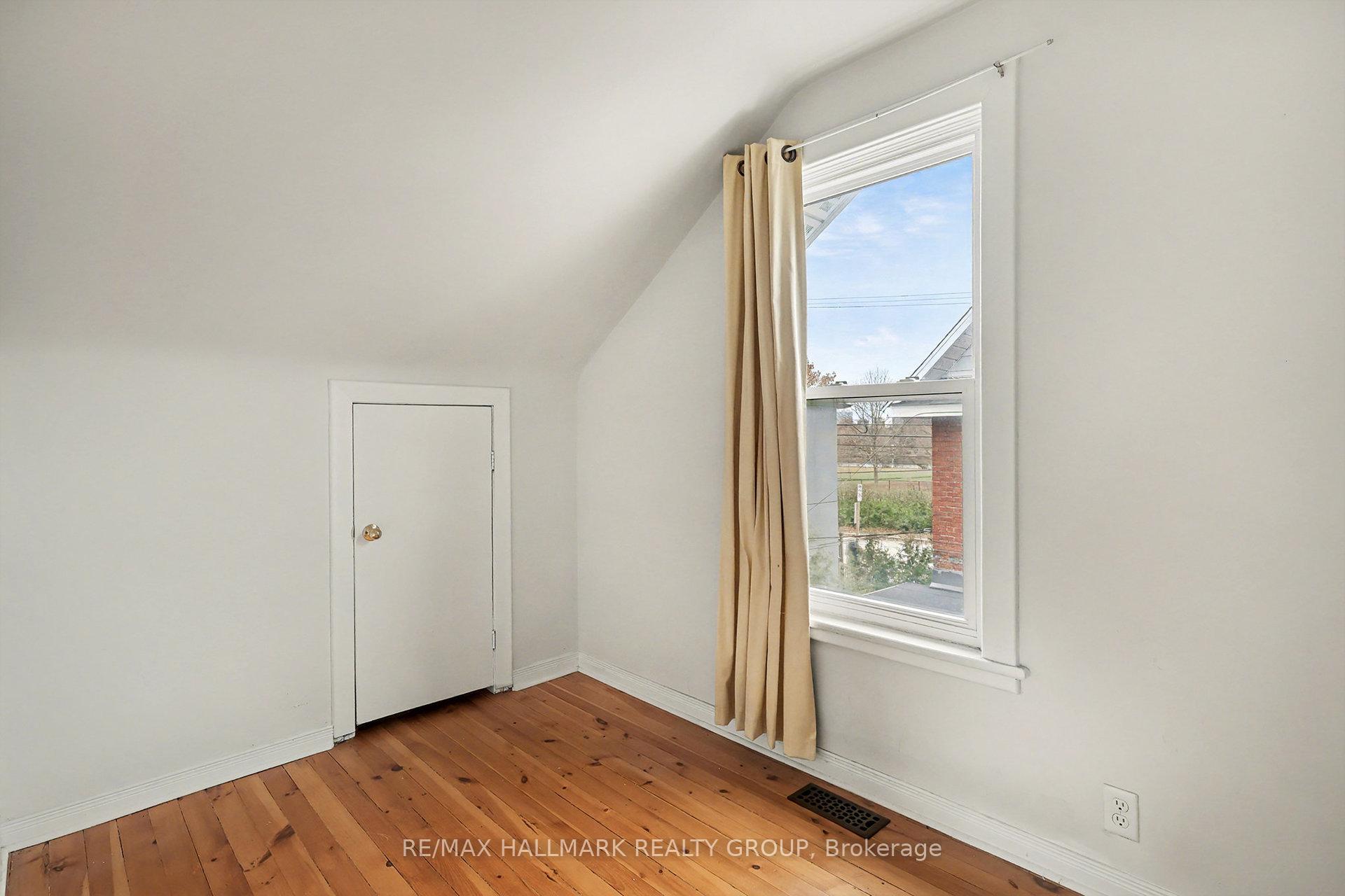 Photo 20 of 8 Carlotta Avenue, Ottawa, Vanier — HOMEH