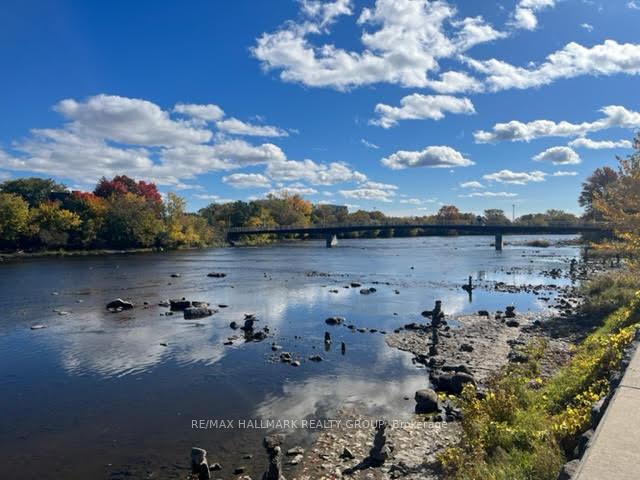 Photo 22 of 8 Carlotta Avenue, Ottawa, Vanier — HOMEH