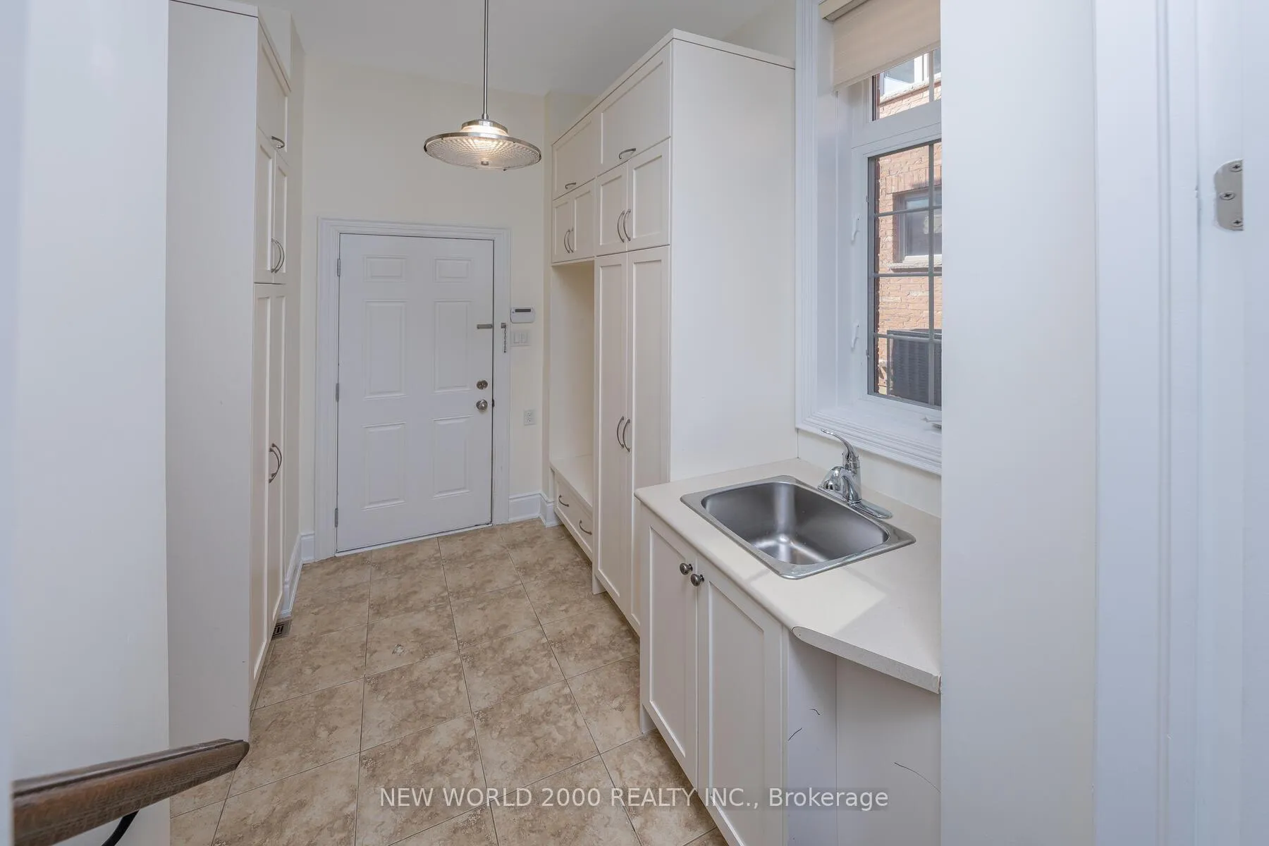Photo 10 of 10 Orleans Circle, Vaughan, Vellore Village — HOMEH