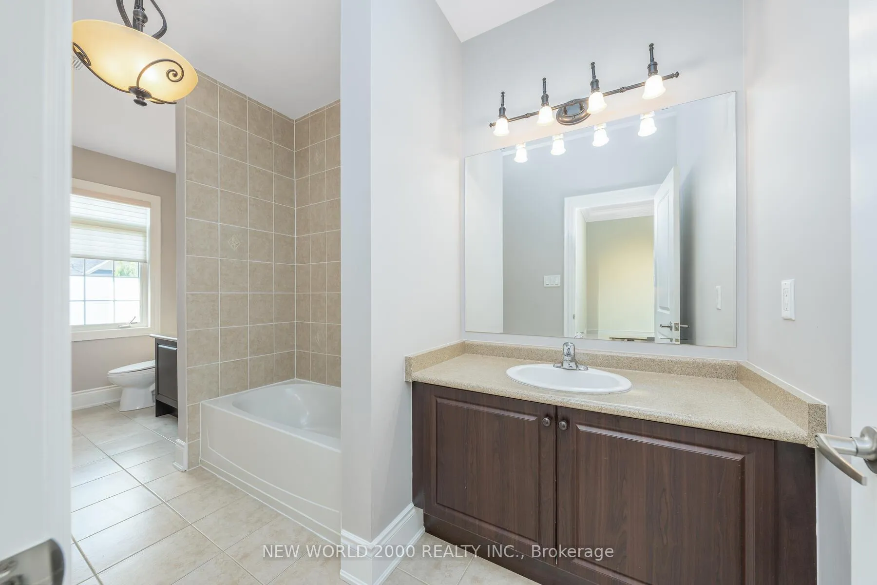 Photo 24 of 10 Orleans Circle, Vaughan, Vellore Village — HOMEH