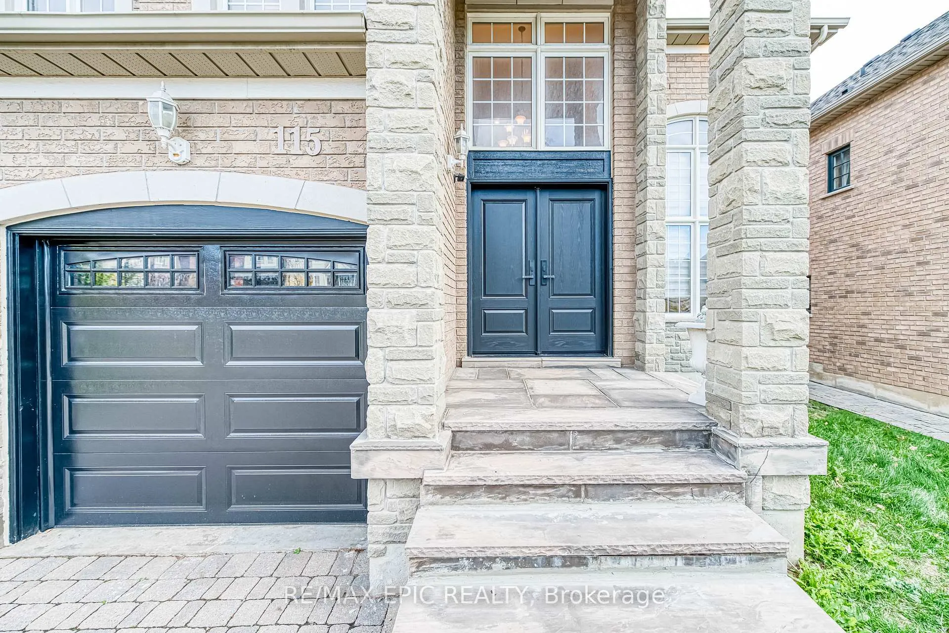 Photo 2 of 115 Thornhill Woods Drive, Vaughan, Patterson — HOMEH