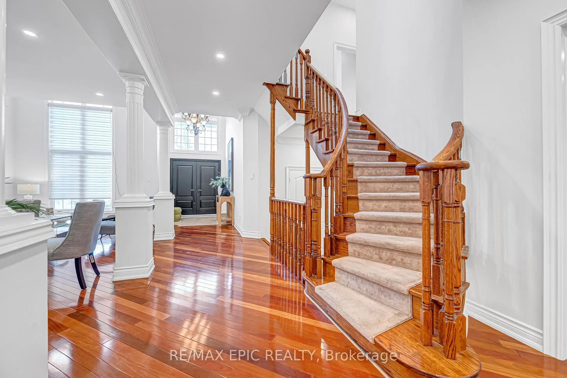 Photo 12 of 115 Thornhill Woods Drive, Vaughan, Patterson — HOMEH