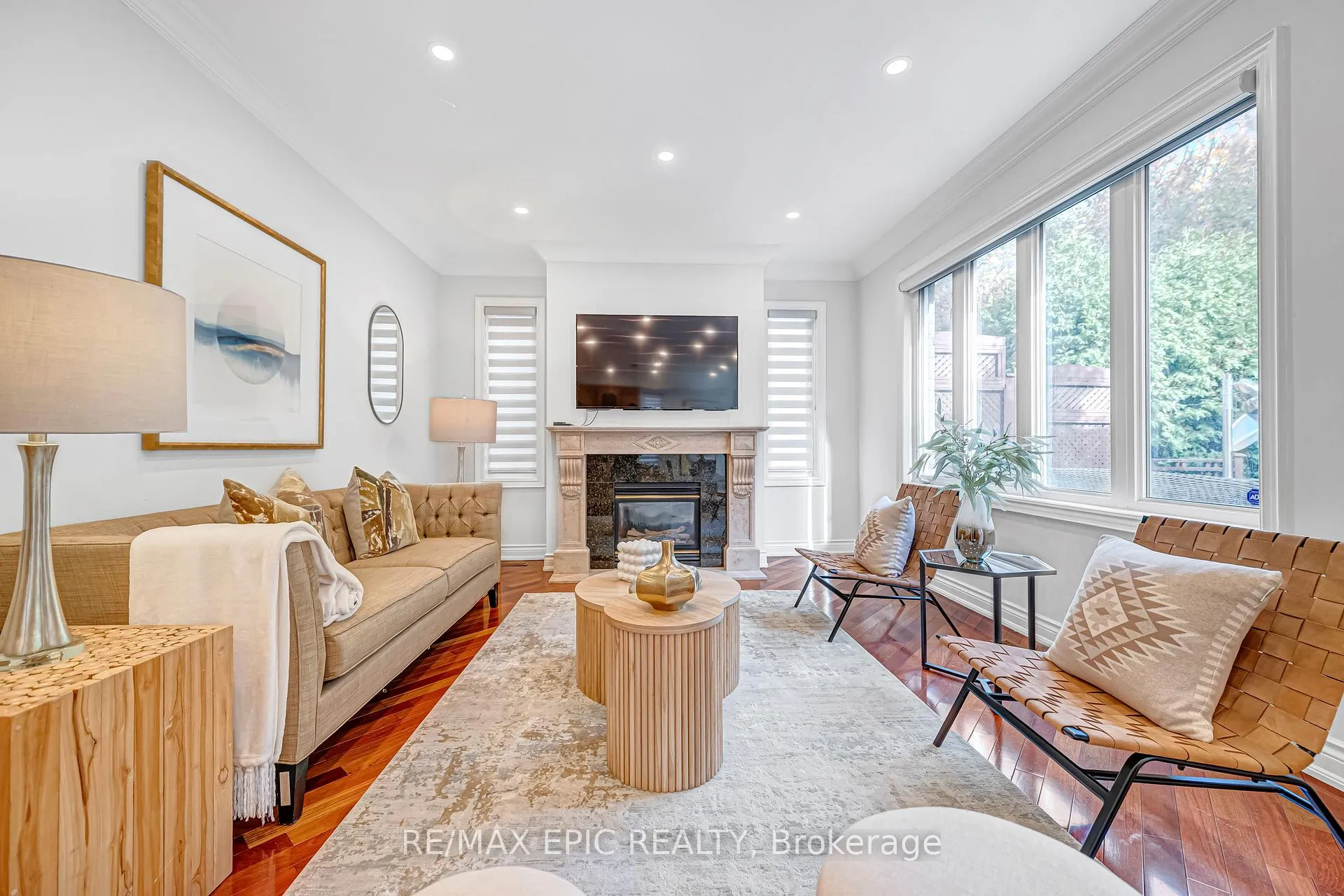 Photo 14 of 115 Thornhill Woods Drive, Vaughan, Patterson — HOMEH