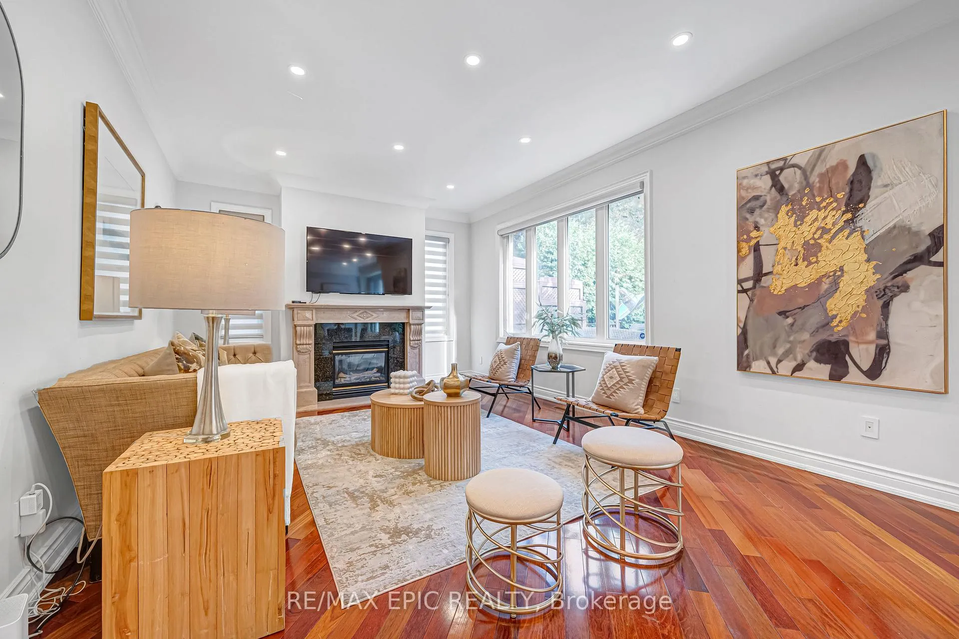 Photo 16 of 115 Thornhill Woods Drive, Vaughan, Patterson — HOMEH