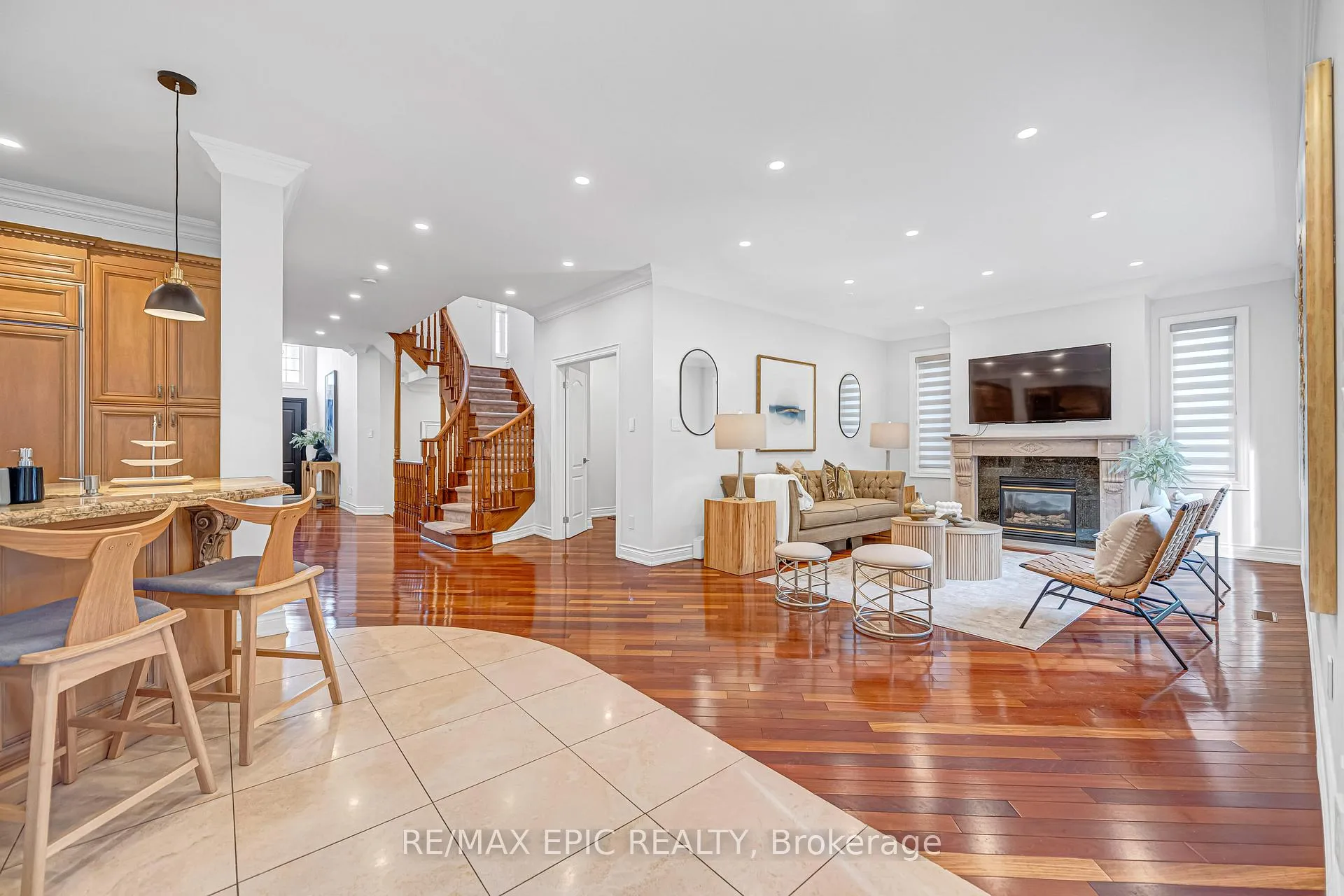 Photo 21 of 115 Thornhill Woods Drive, Vaughan, Patterson — HOMEH