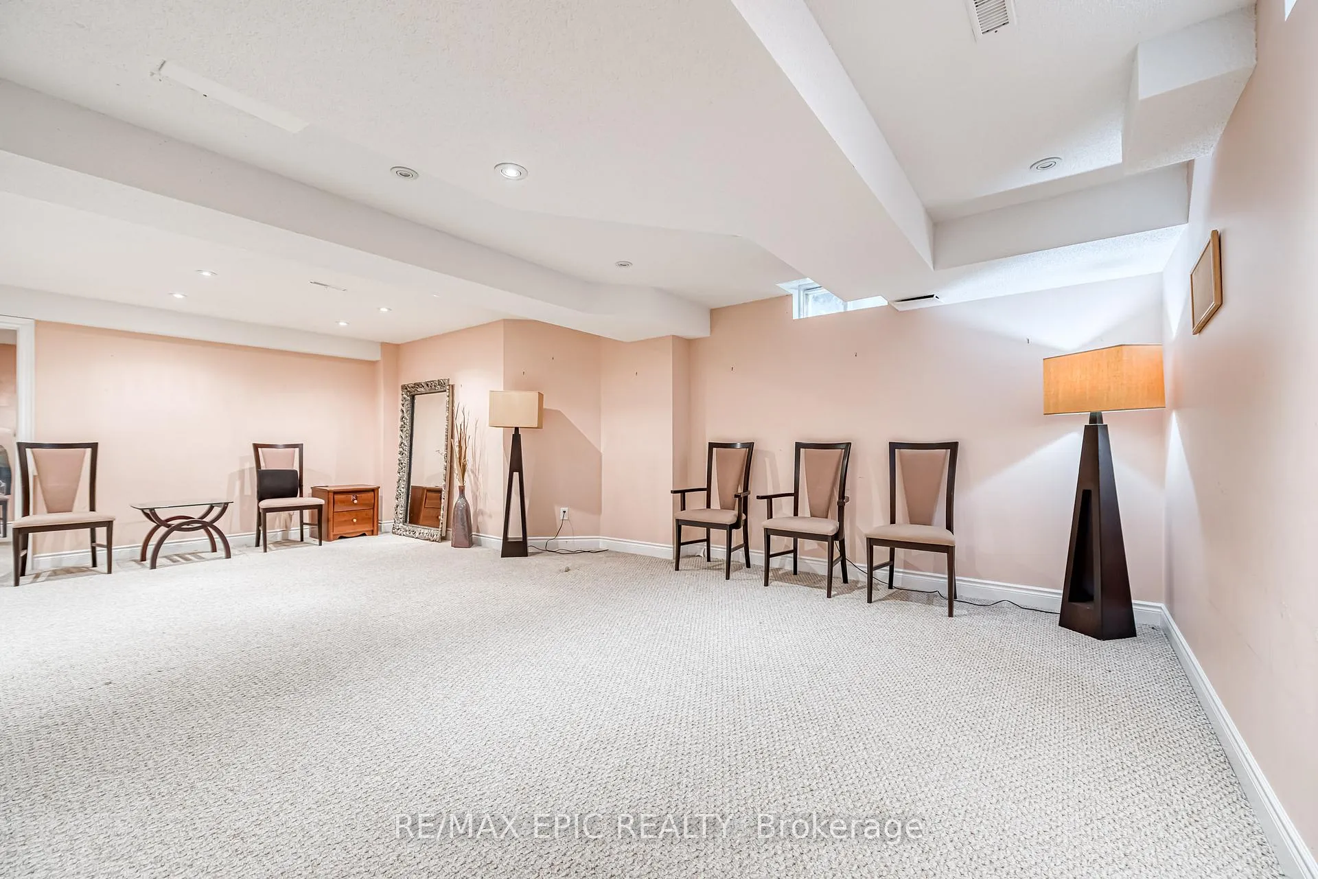 Photo 41 of 115 Thornhill Woods Drive, Vaughan, Patterson — HOMEH