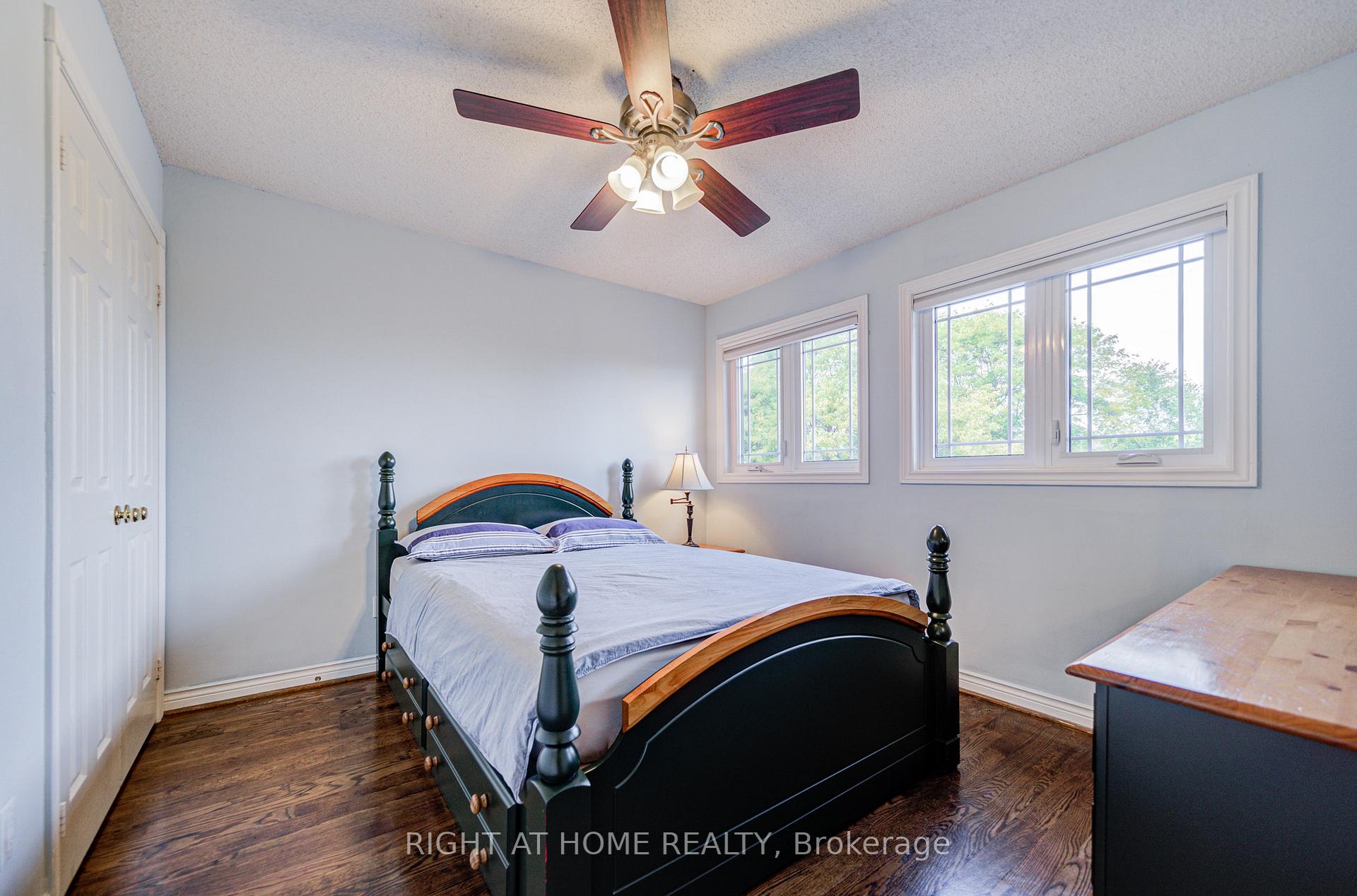 Photo 37 of 128 Carlyle Crescent, Aurora, Aurora Highlands — HOMEH