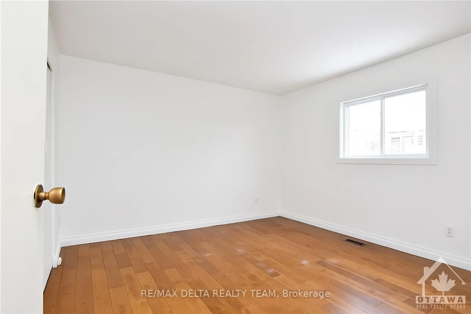 Photo 12 of Unit 1, 273 Shakespeare Street, Ottawa, Vanier — HOMEH