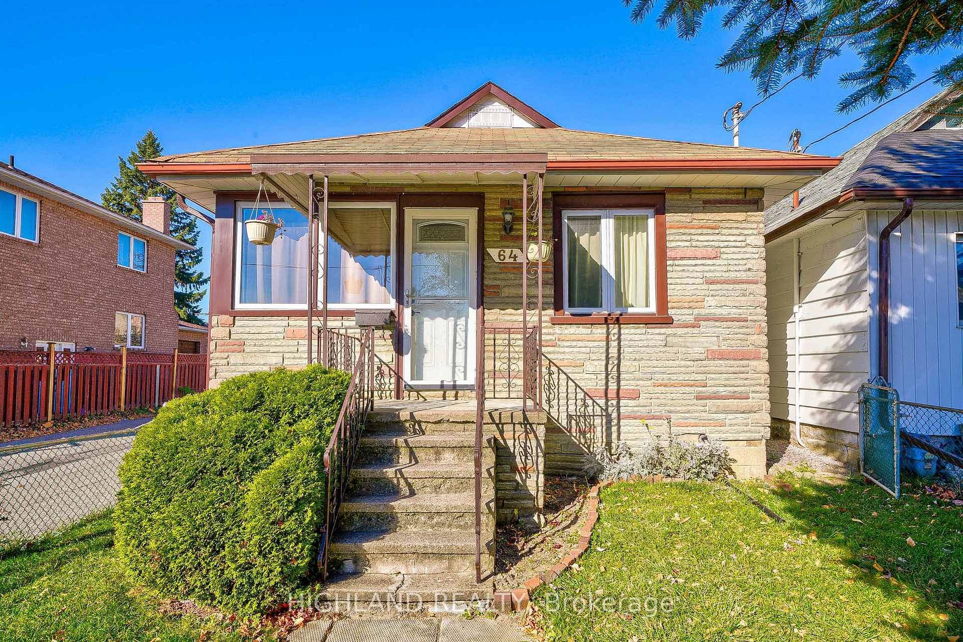 Photo 2 of 64 Simpson Avenue, Etobicoke, Mimico — HOMEH
