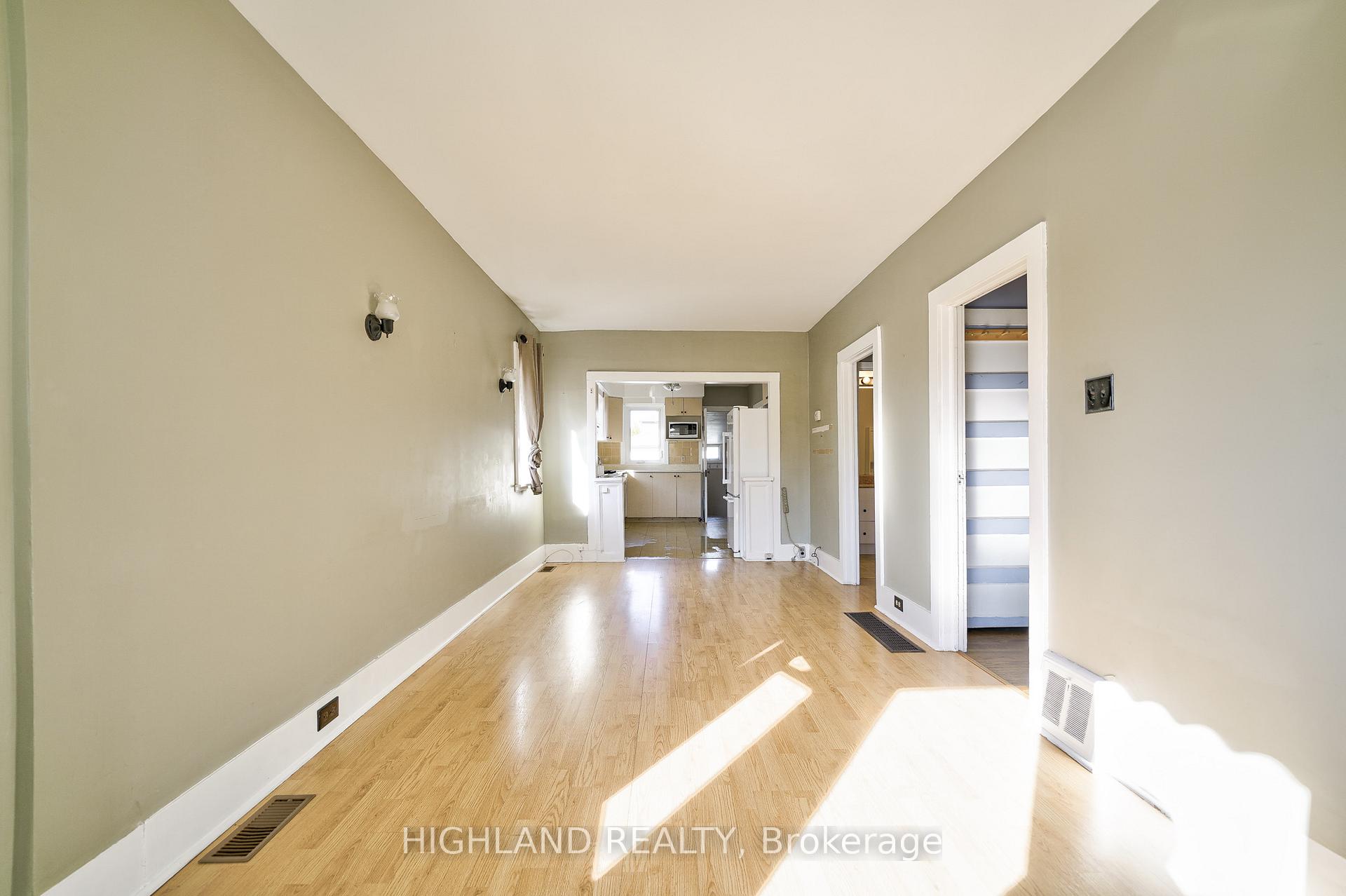 Photo 5 of 64 Simpson Avenue, Etobicoke, Mimico — HOMEH