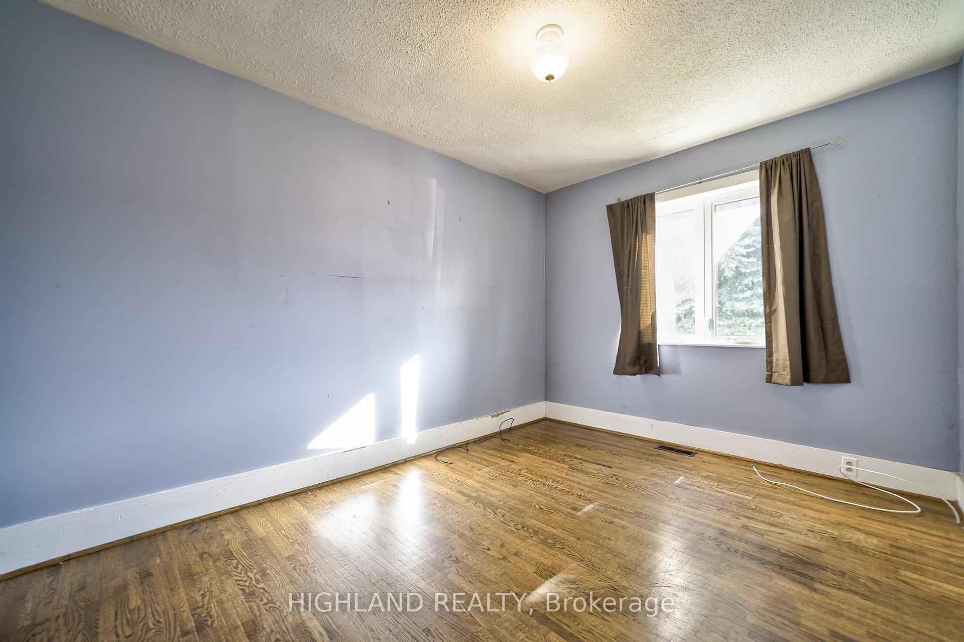 Photo 6 of 64 Simpson Avenue, Etobicoke, Mimico — HOMEH
