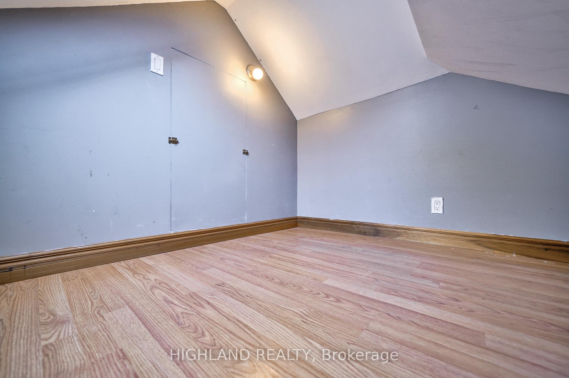 Photo 11 of 64 Simpson Avenue, Etobicoke, Mimico — HOMEH