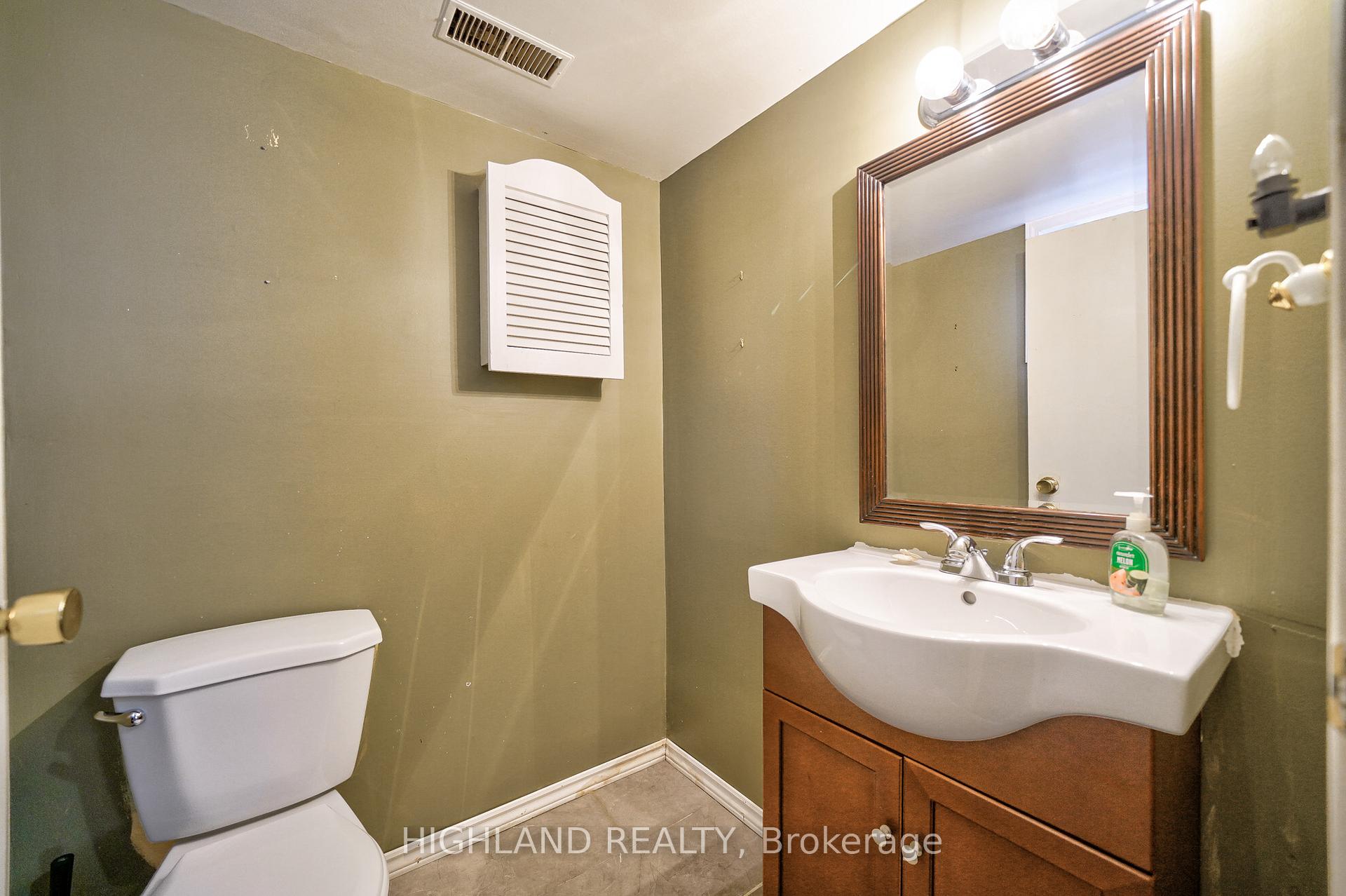 Photo 16 of 64 Simpson Avenue, Etobicoke, Mimico — HOMEH