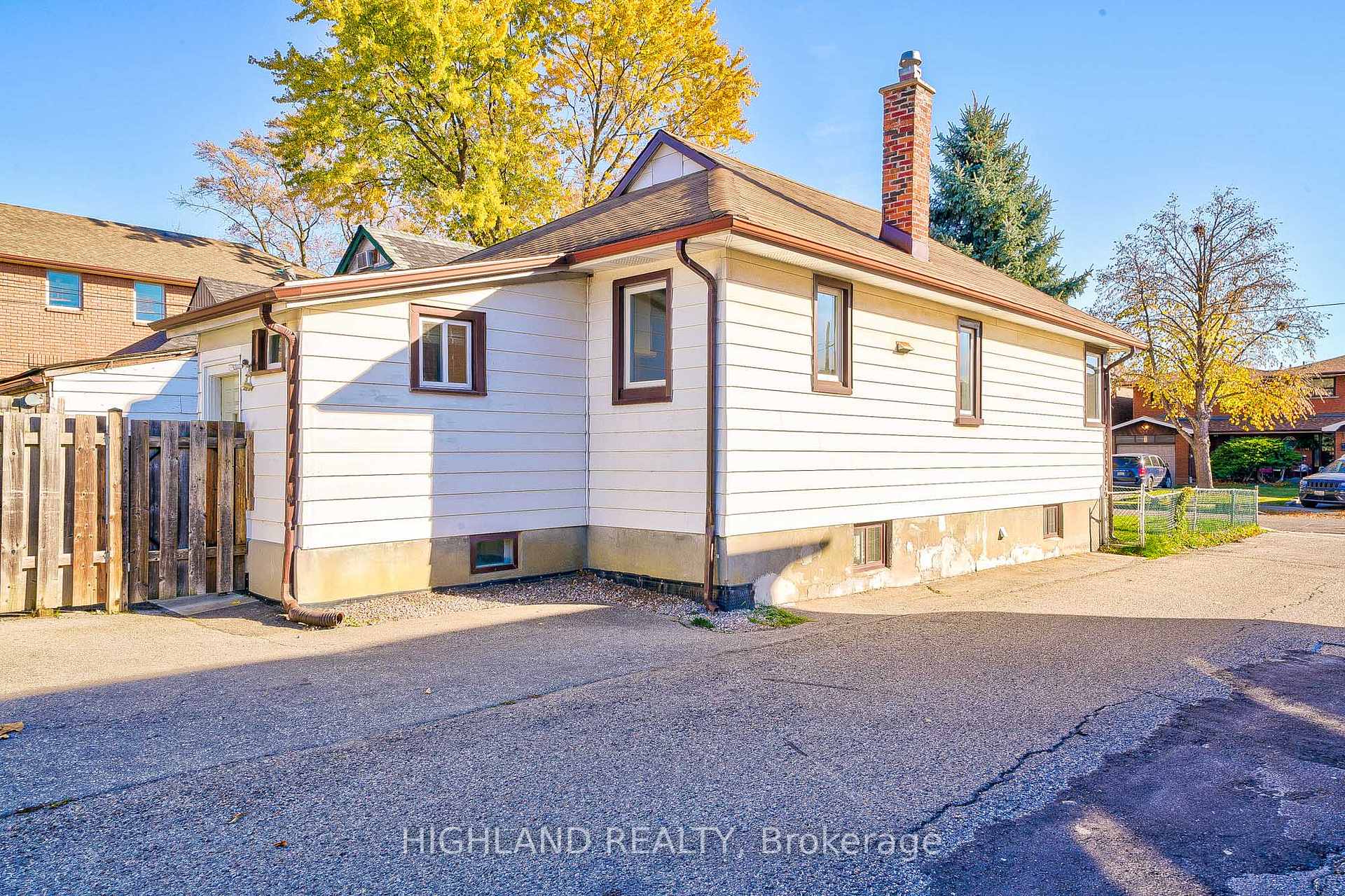 Photo 30 of 64 Simpson Avenue, Etobicoke, Mimico — HOMEH