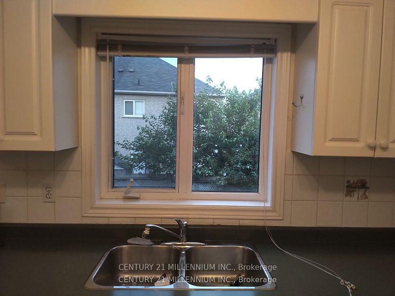 Photo 8 of 79 Castillian Drive, Vaughan, Sonoma Heights — HOMEH