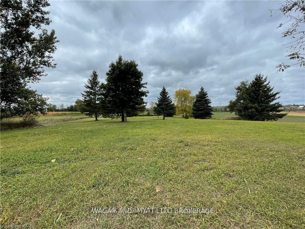 Photo 3 of 1351 Deseronto Road, Tyendinaga, Tyendinaga Township — HOMEH