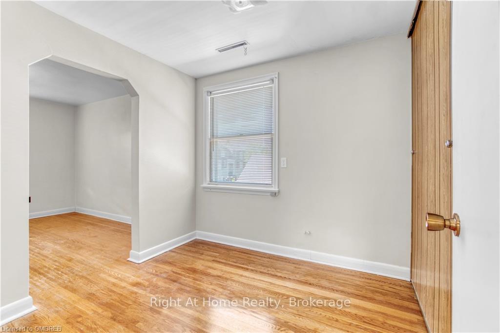 Photo 35 of 35 Elder Avenue, Etobicoke, Long Branch — HOMEH