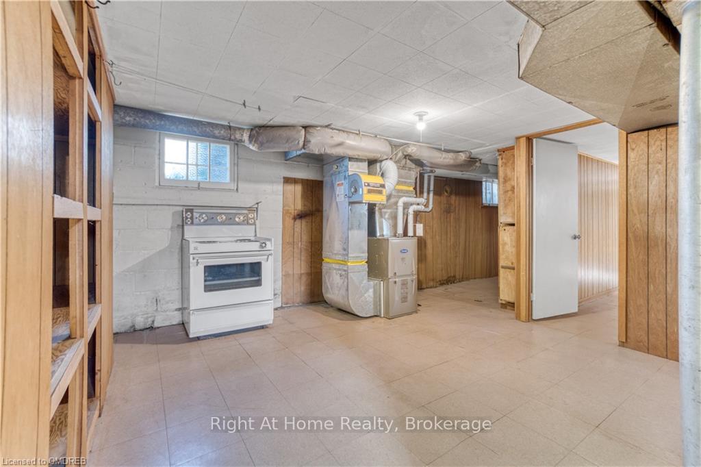 Photo 39 of 35 Elder Avenue, Etobicoke, Long Branch — HOMEH