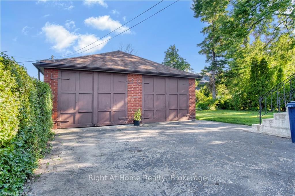 Photo 46 of 35 Elder Avenue, Etobicoke, Long Branch — HOMEH