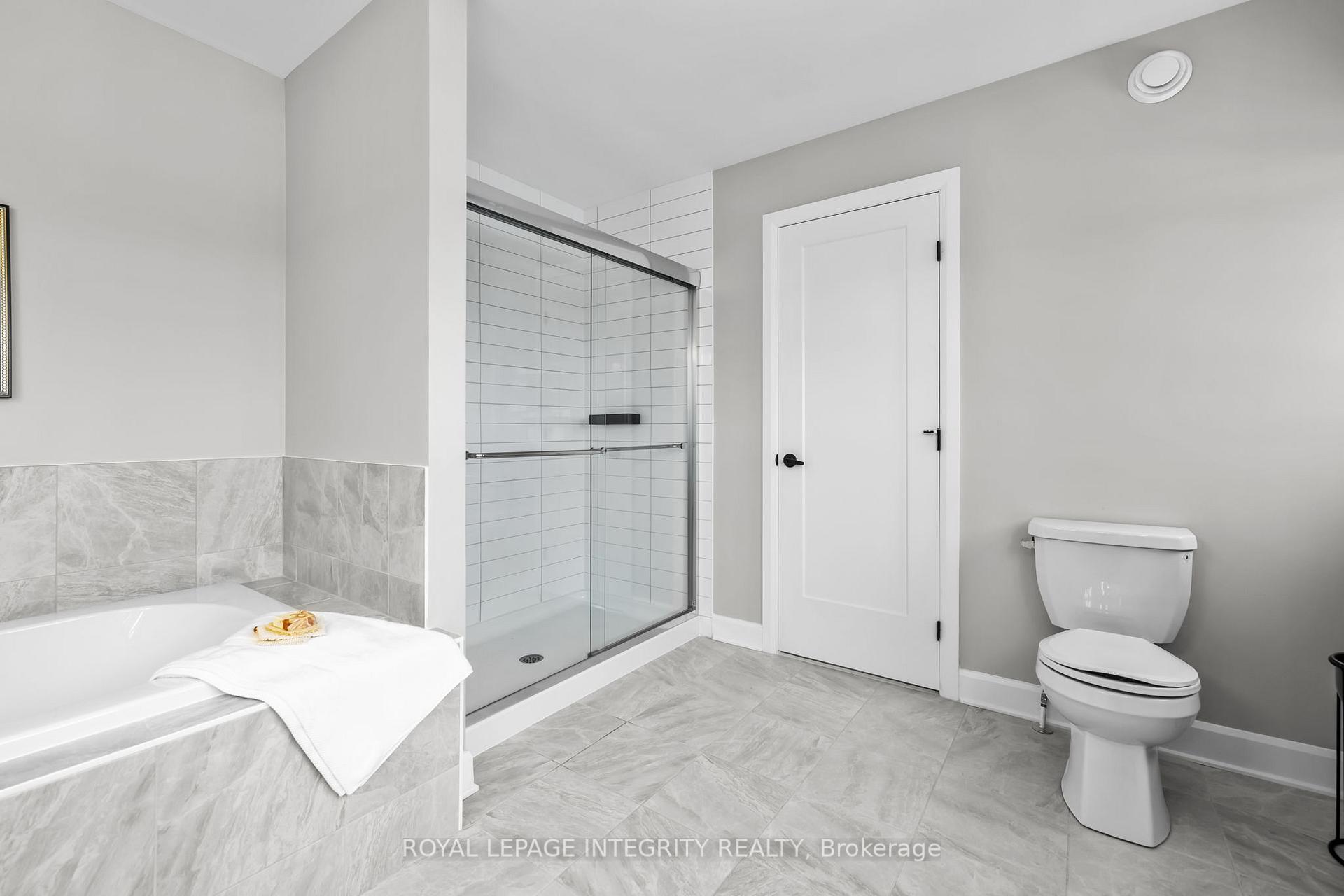 Photo 24 of 652 Moonflower Crescent, Ottawa, Blossom Park/Kemp Park/Findlay Creek — HOMEH
