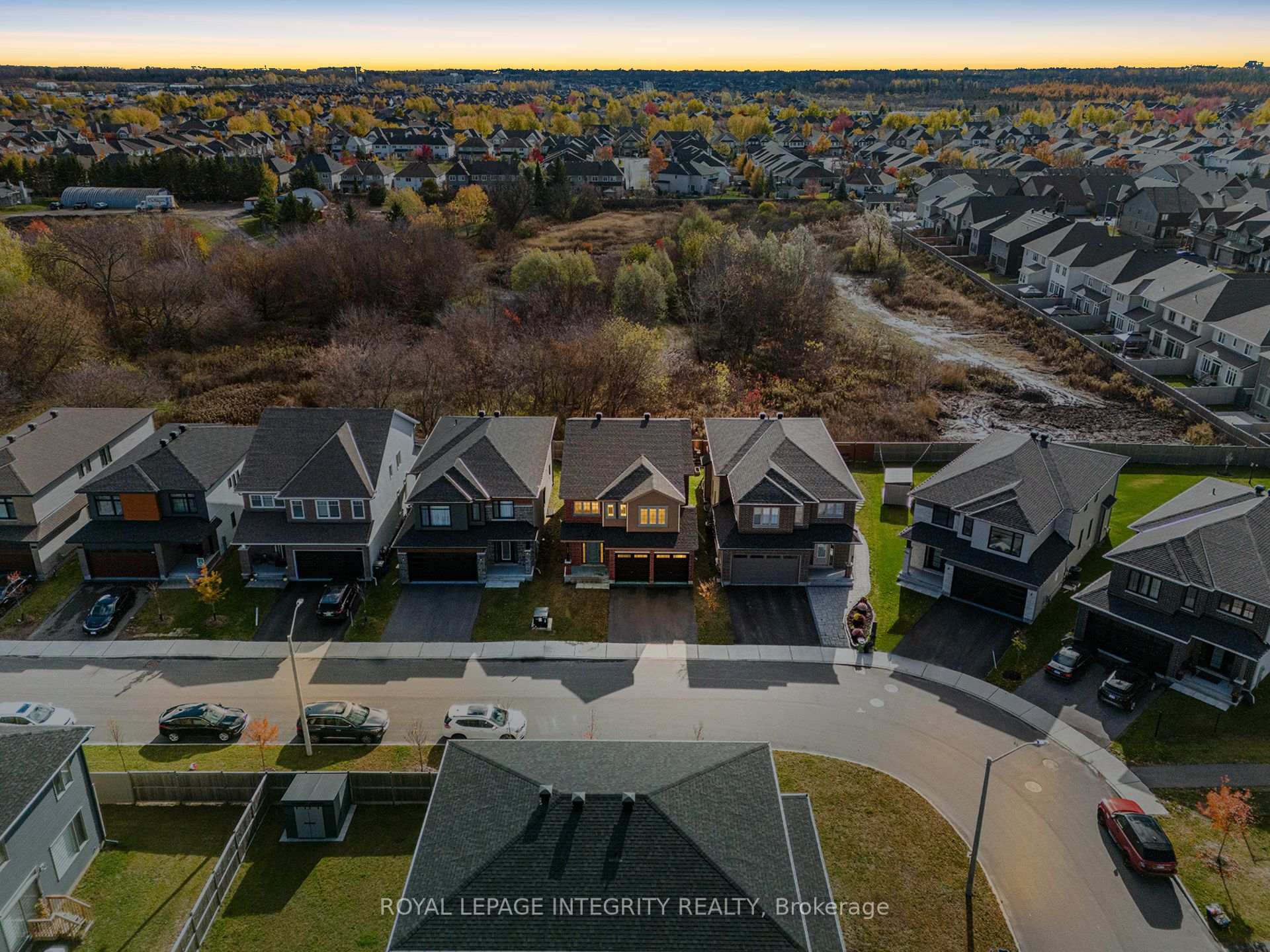 Photo 40 of 652 Moonflower Crescent, Ottawa, Blossom Park/Kemp Park/Findlay Creek — HOMEH