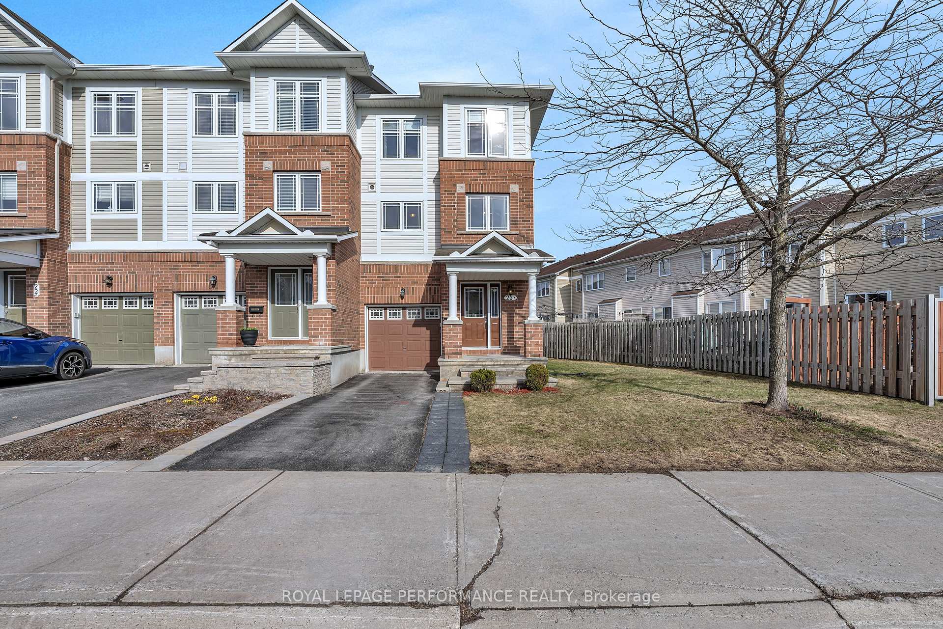 Front of Unit A, 22 Steel Street