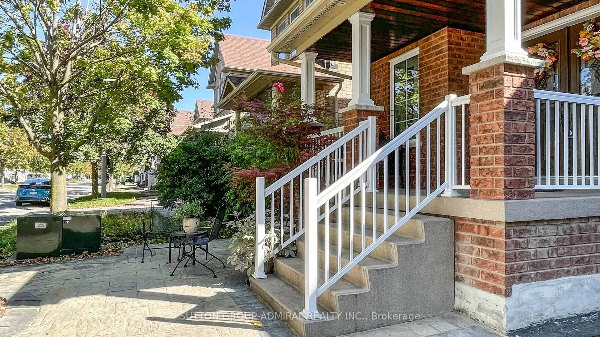 Photo 5 of 222 Hollywood Hill Circle, Vaughan, Vellore Village — HOMEH