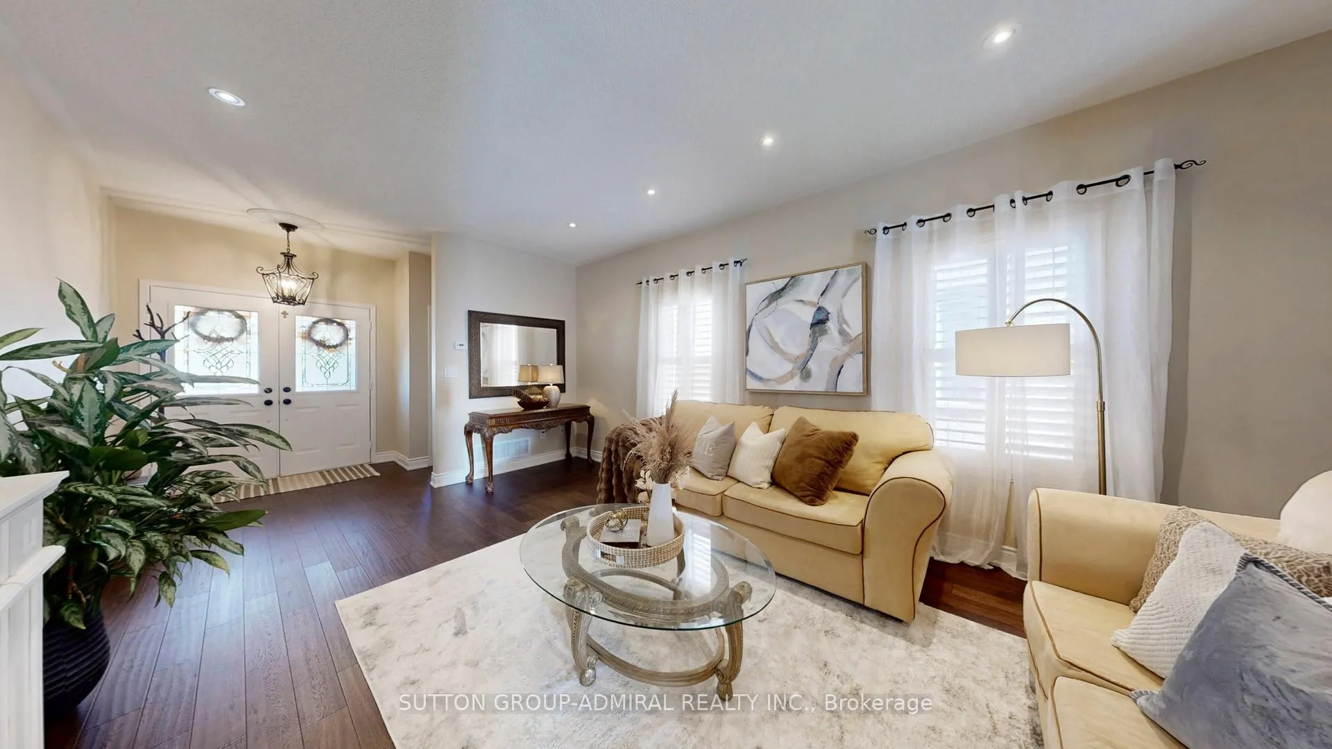 Photo 7 of 222 Hollywood Hill Circle, Vaughan, Vellore Village — HOMEH