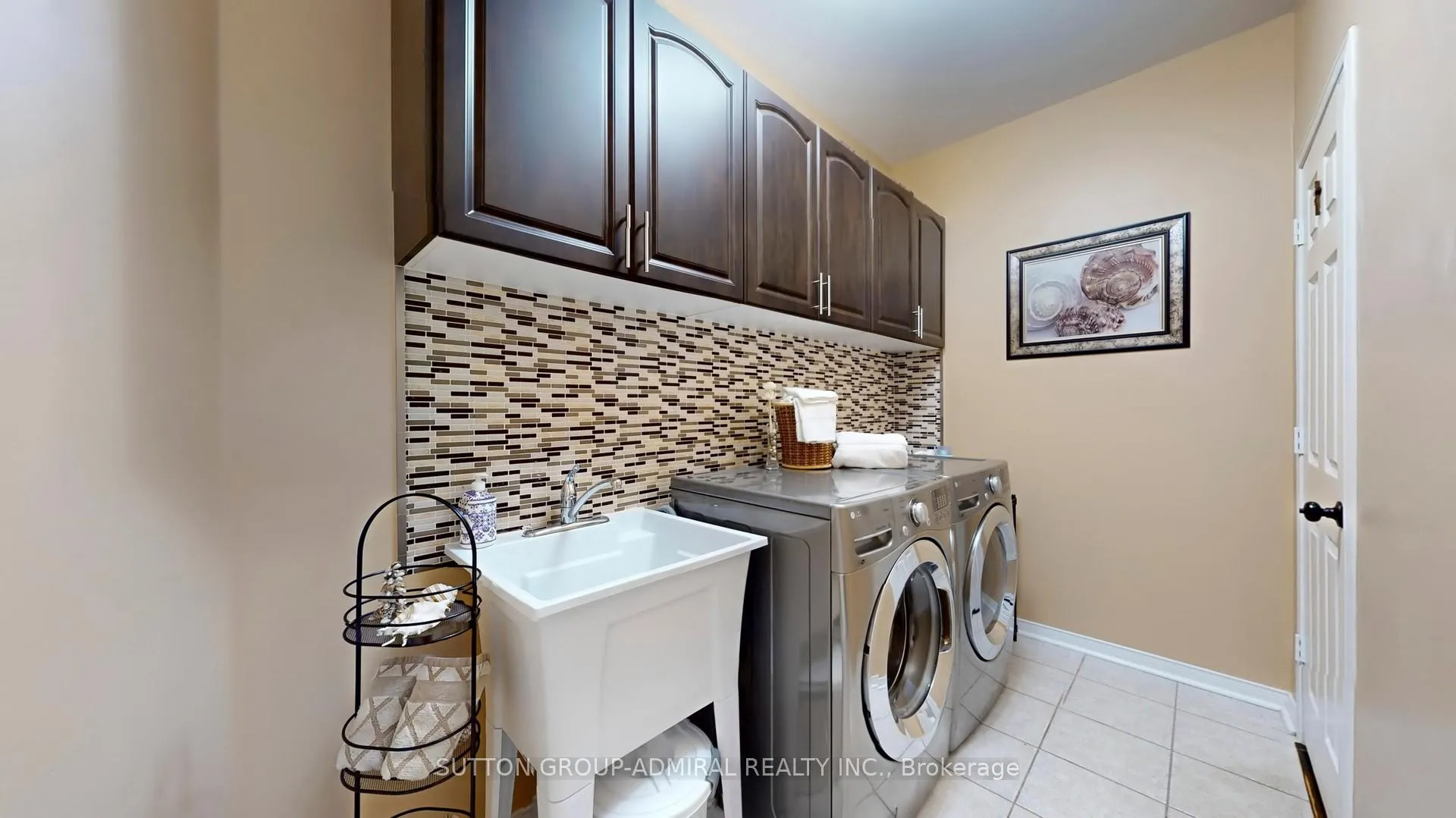 Photo 16 of 222 Hollywood Hill Circle, Vaughan, Vellore Village — HOMEH