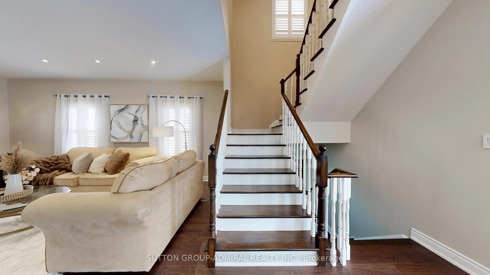 Photo 17 of 222 Hollywood Hill Circle, Vaughan, Vellore Village — HOMEH