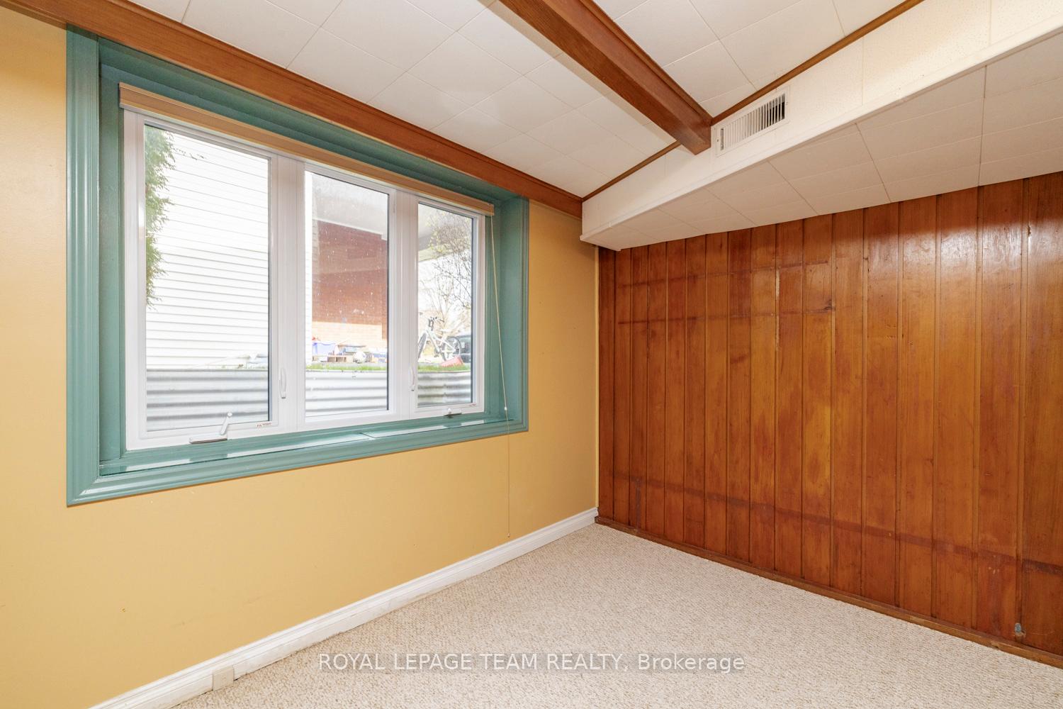 Photo 33 of 19 Pinepoint Drive, Ottawa, Lynwood Village — HOMEH