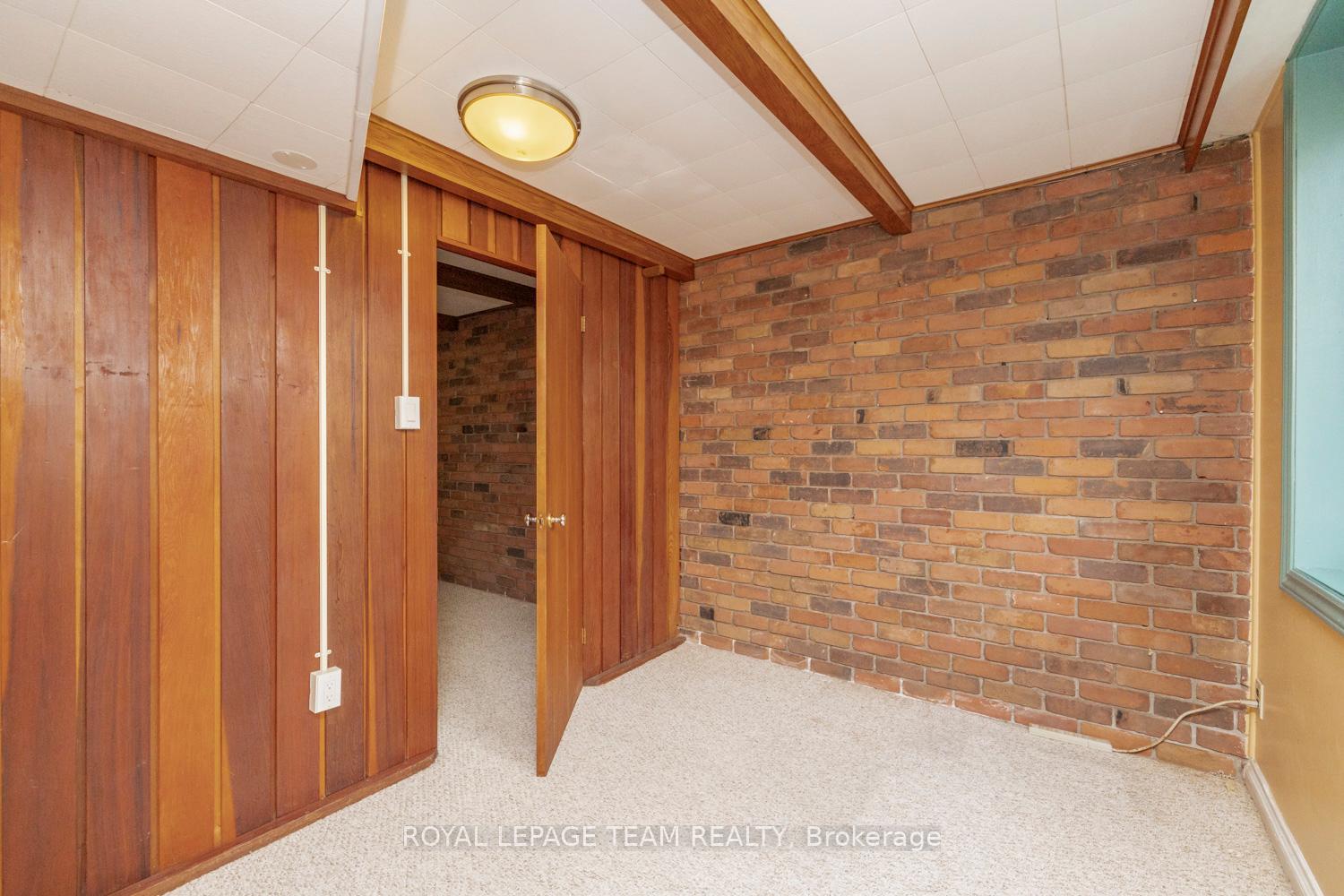 Photo 34 of 19 Pinepoint Drive, Ottawa, Lynwood Village — HOMEH