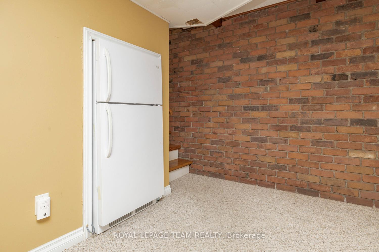 Photo 35 of 19 Pinepoint Drive, Ottawa, Lynwood Village — HOMEH