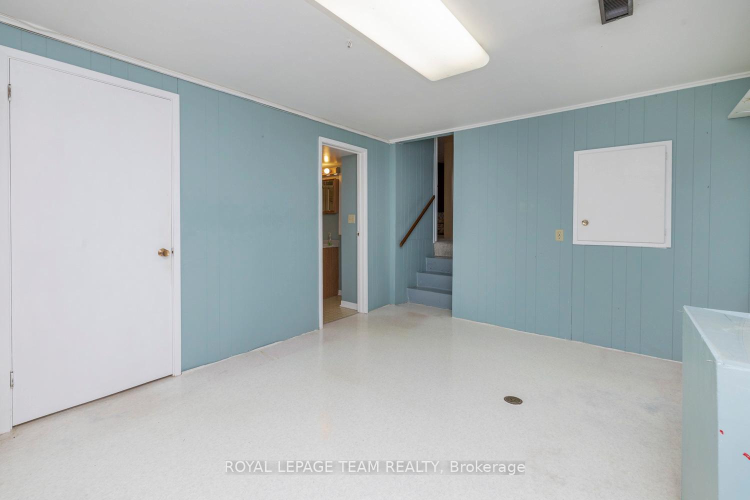 Photo 38 of 19 Pinepoint Drive, Ottawa, Lynwood Village — HOMEH