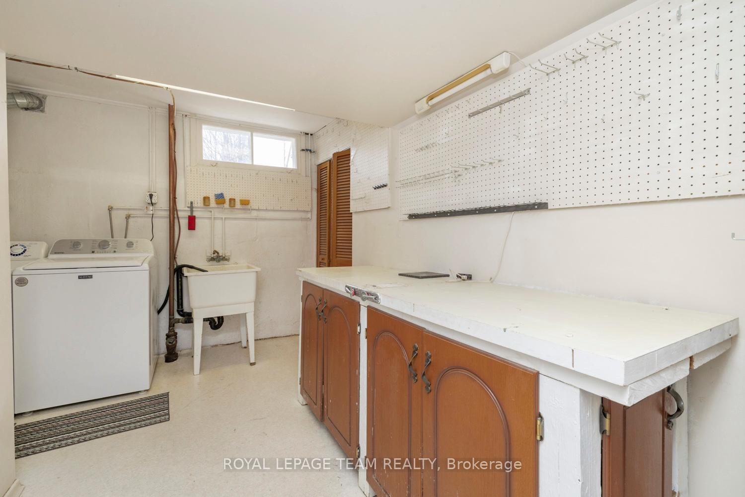 Photo 41 of 19 Pinepoint Drive, Ottawa, Lynwood Village — HOMEH