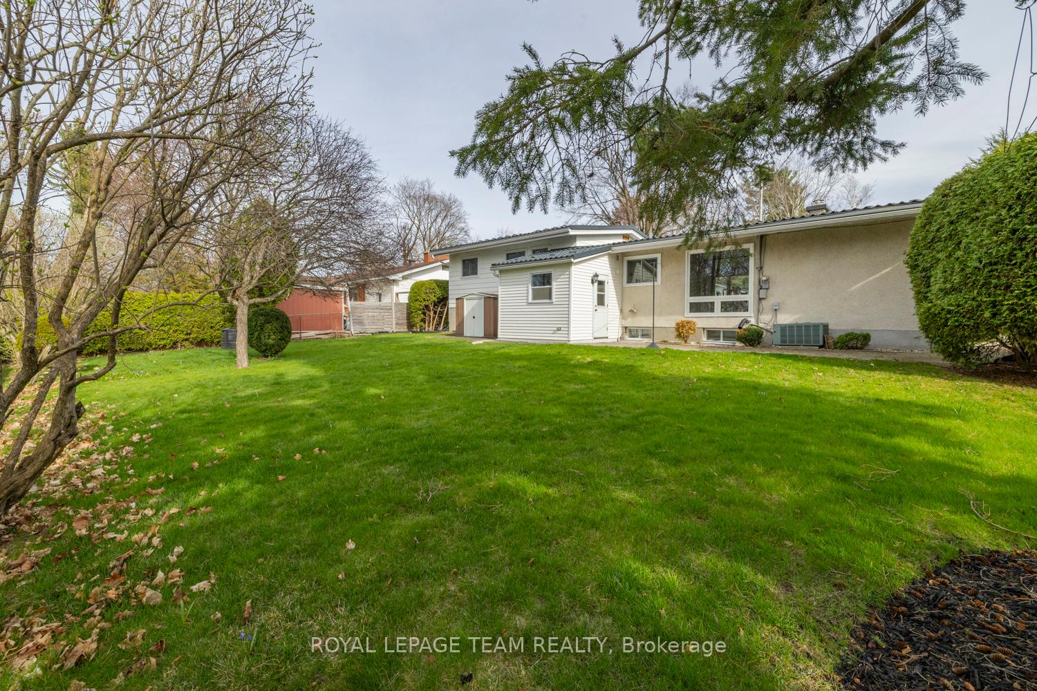 Photo 43 of 19 Pinepoint Drive, Ottawa, Lynwood Village — HOMEH