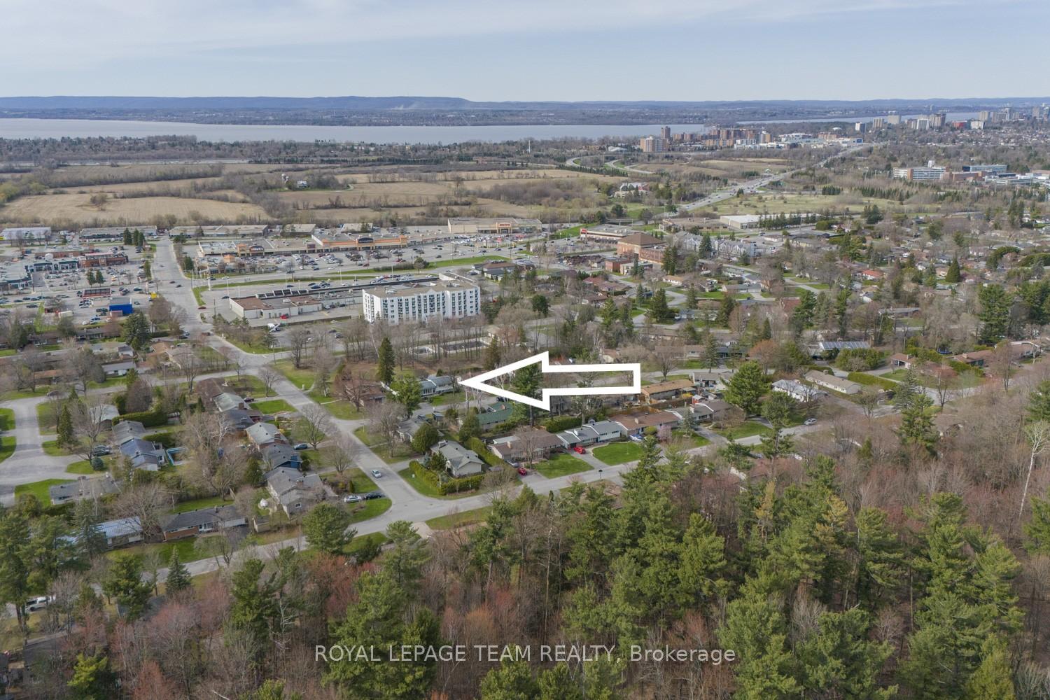 Photo 49 of 19 Pinepoint Drive, Ottawa, Lynwood Village — HOMEH