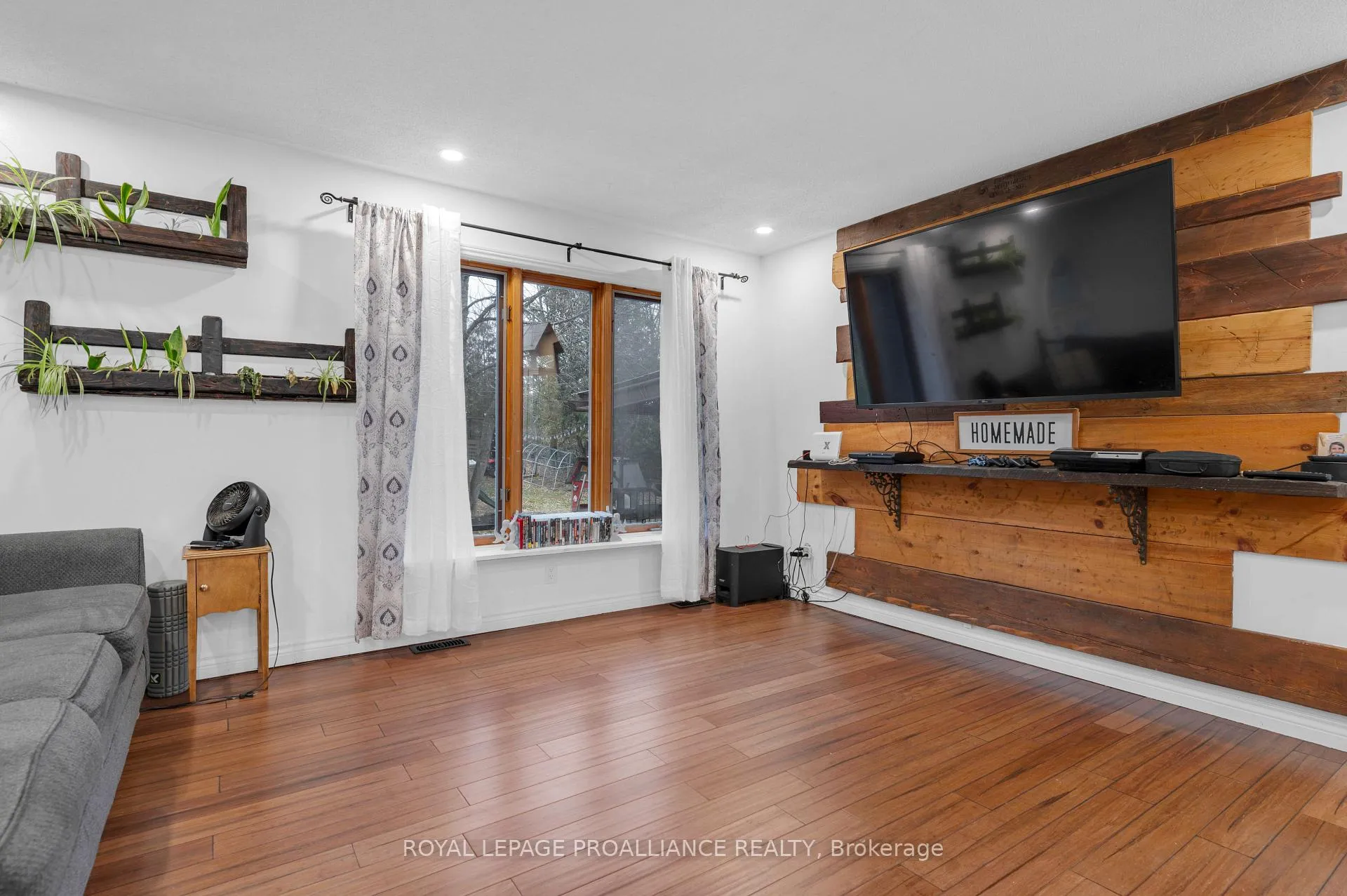 Photo 11 of 1403A Crookston Road, Tweed, Tweed (Village) — HOMEH