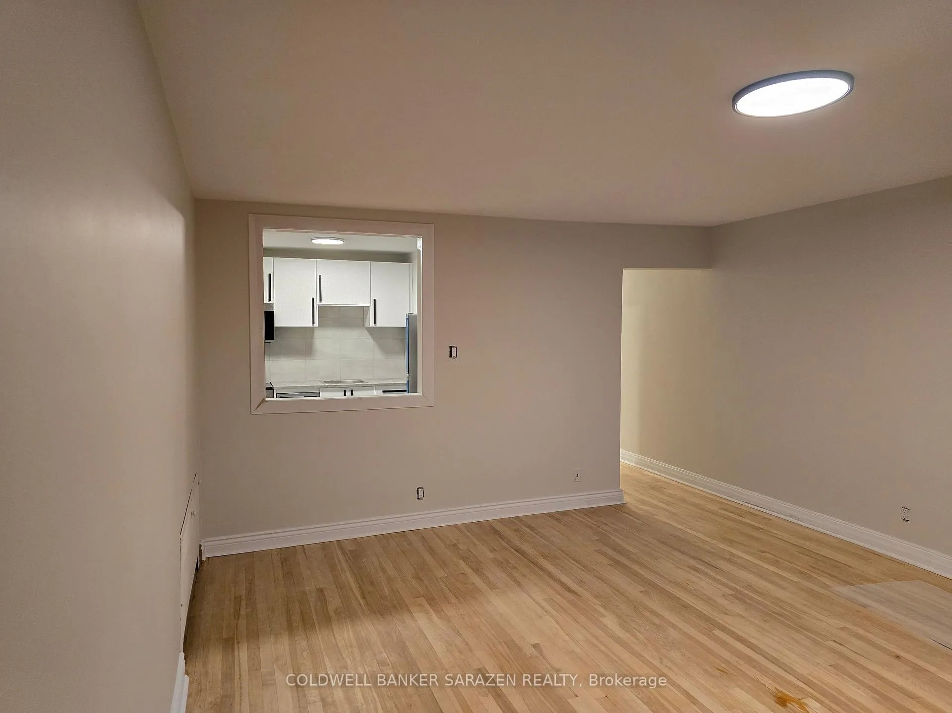 Photo 5 of Unit 2, 33 Coupal Street, Ottawa, Kingsview Park — HOMEH