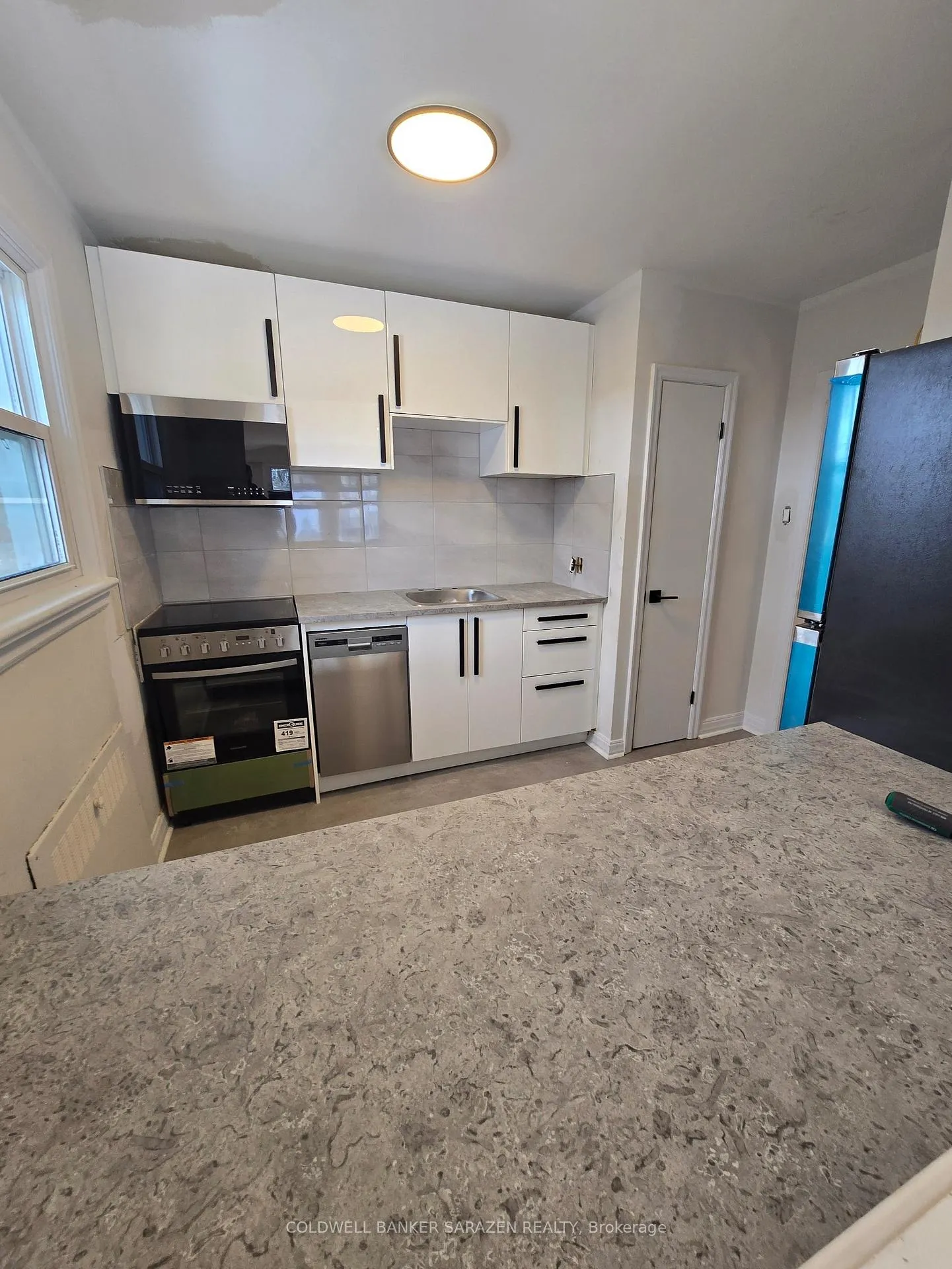Photo 7 of Unit 2, 33 Coupal Street, Ottawa, Kingsview Park — HOMEH