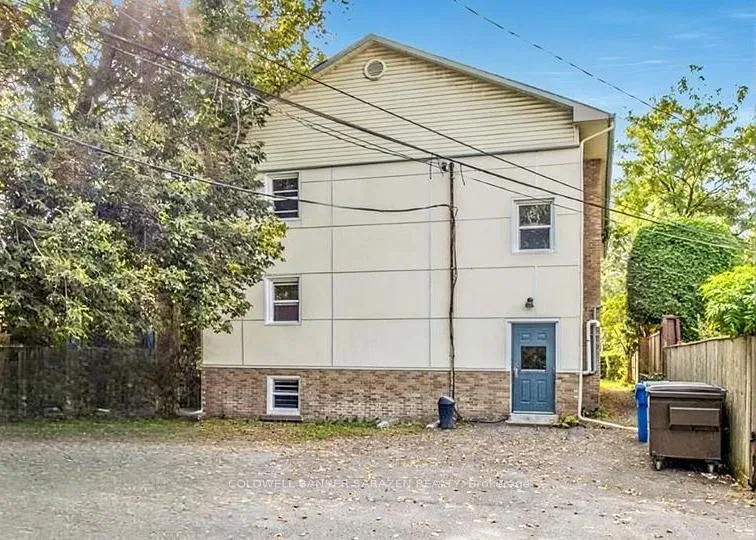 Photo 13 of Unit 2, 33 Coupal Street, Ottawa, Kingsview Park — HOMEH