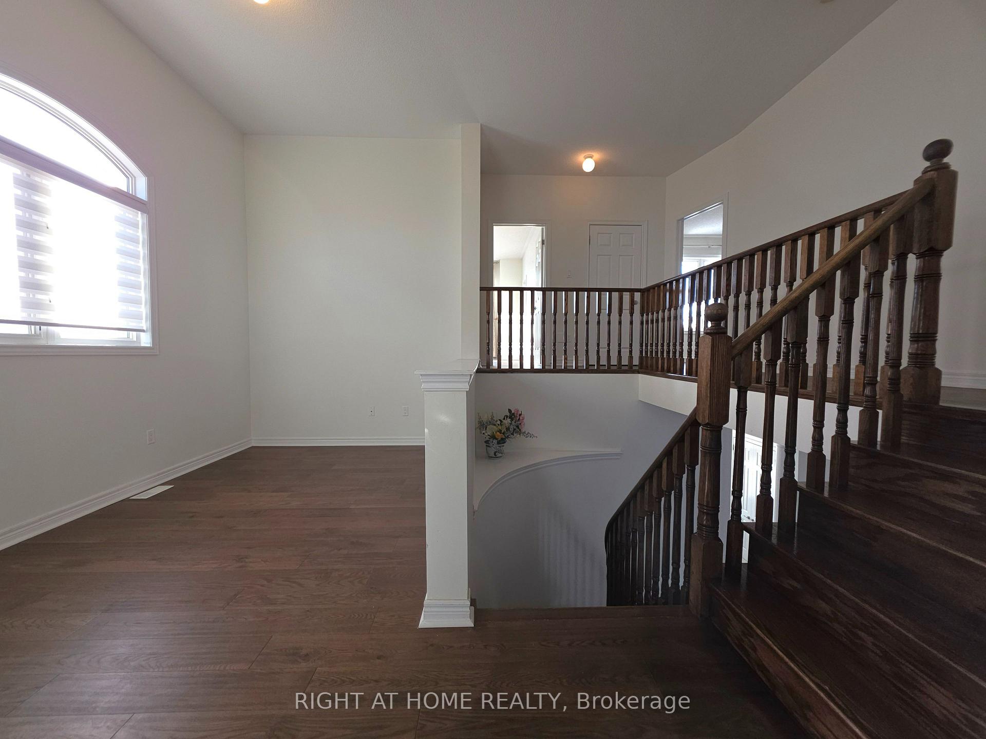 Photo 19 of 93 Oberfrick Avenue, Vaughan, Patterson — HOMEH