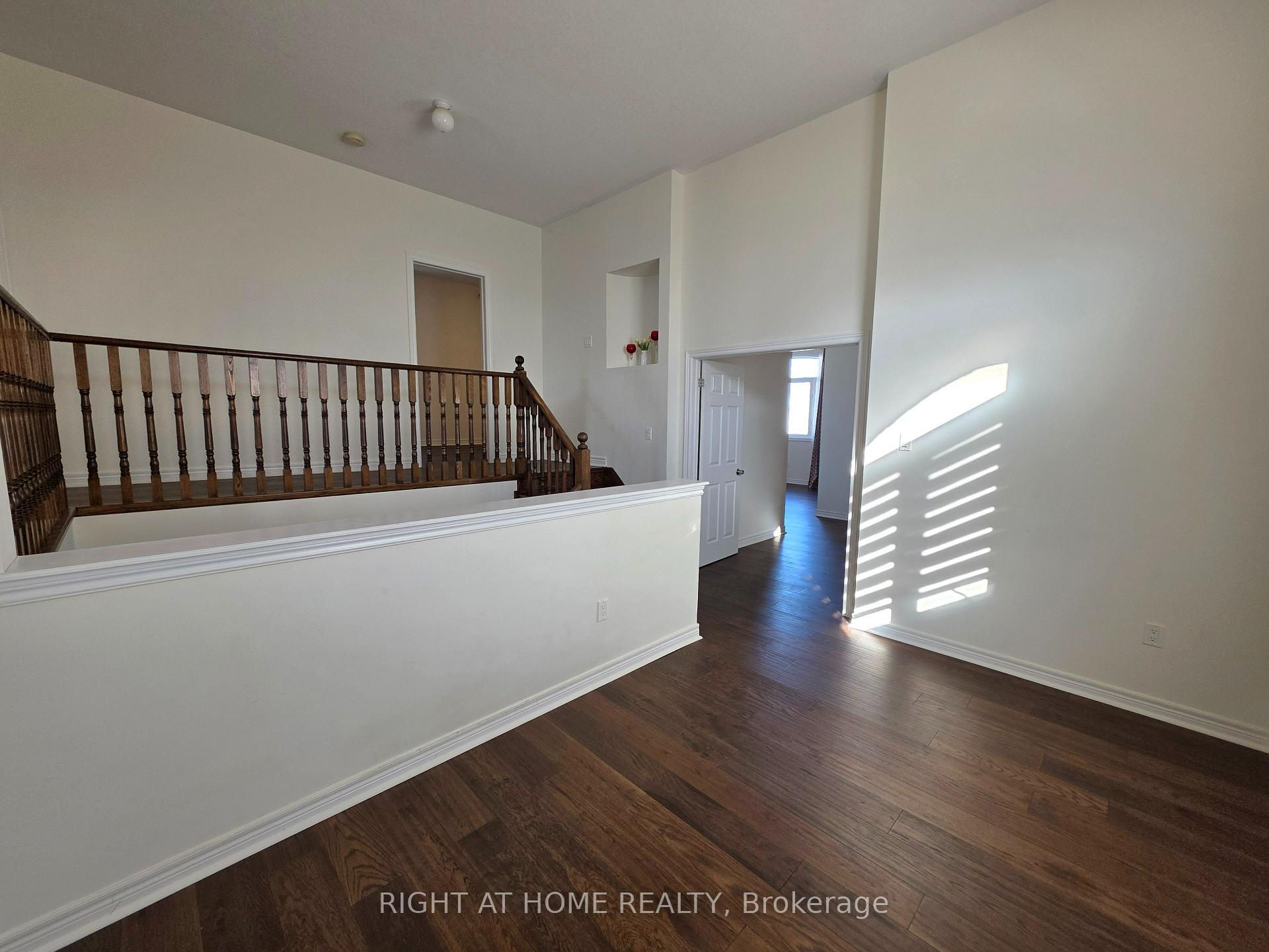 Photo 20 of 93 Oberfrick Avenue, Vaughan, Patterson — HOMEH