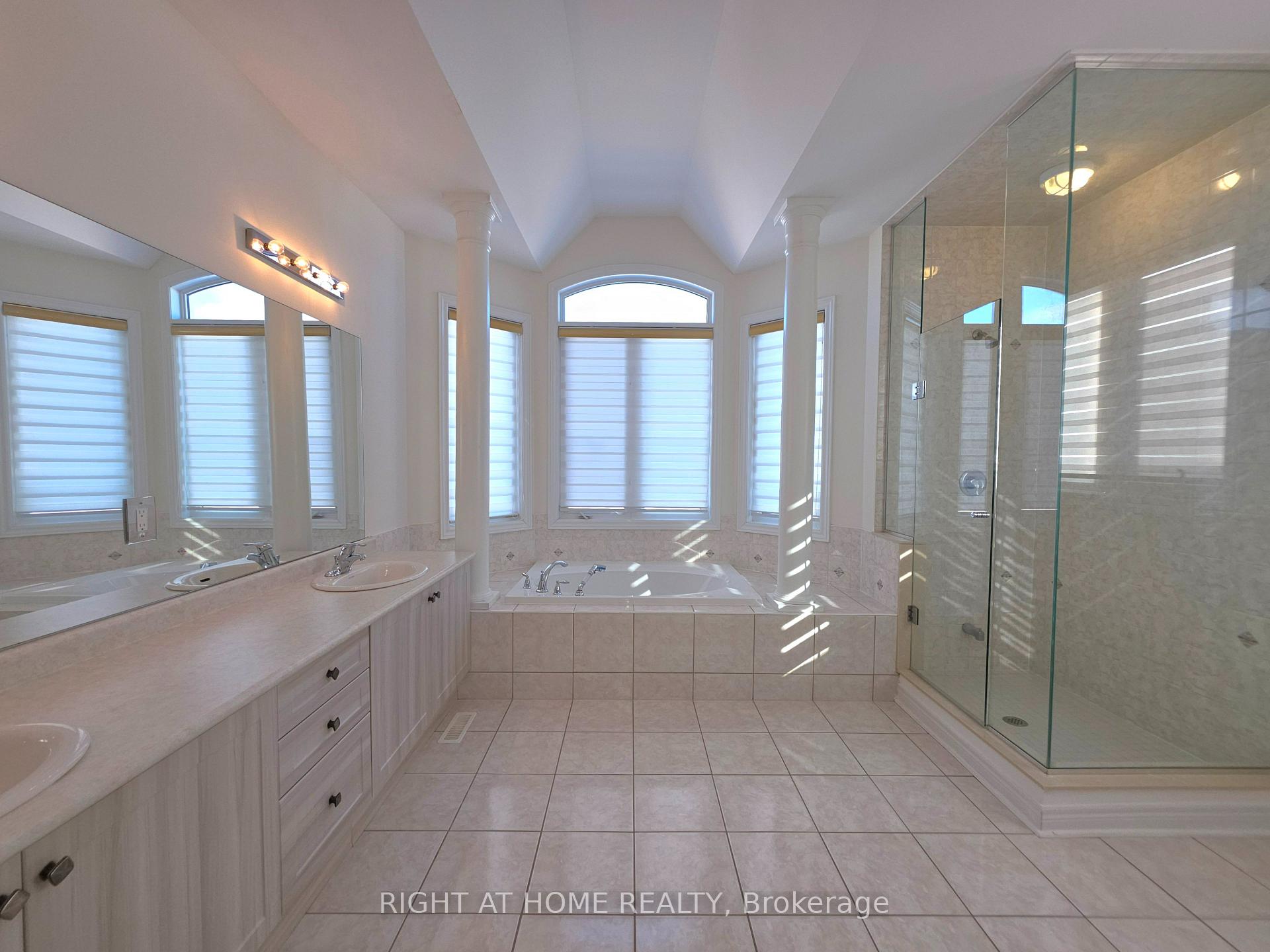 Photo 23 of 93 Oberfrick Avenue, Vaughan, Patterson — HOMEH