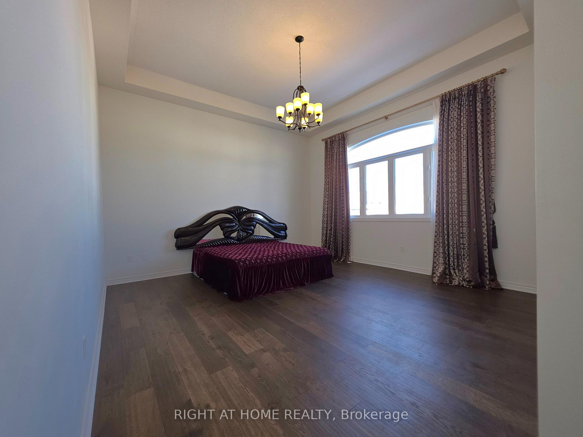 Photo 27 of 93 Oberfrick Avenue, Vaughan, Patterson — HOMEH