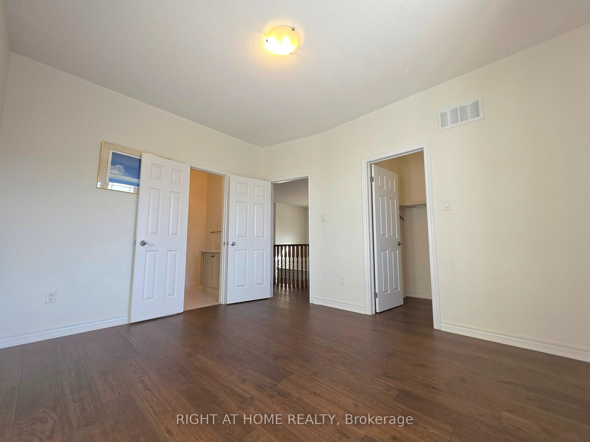 Photo 37 of 93 Oberfrick Avenue, Vaughan, Patterson — HOMEH